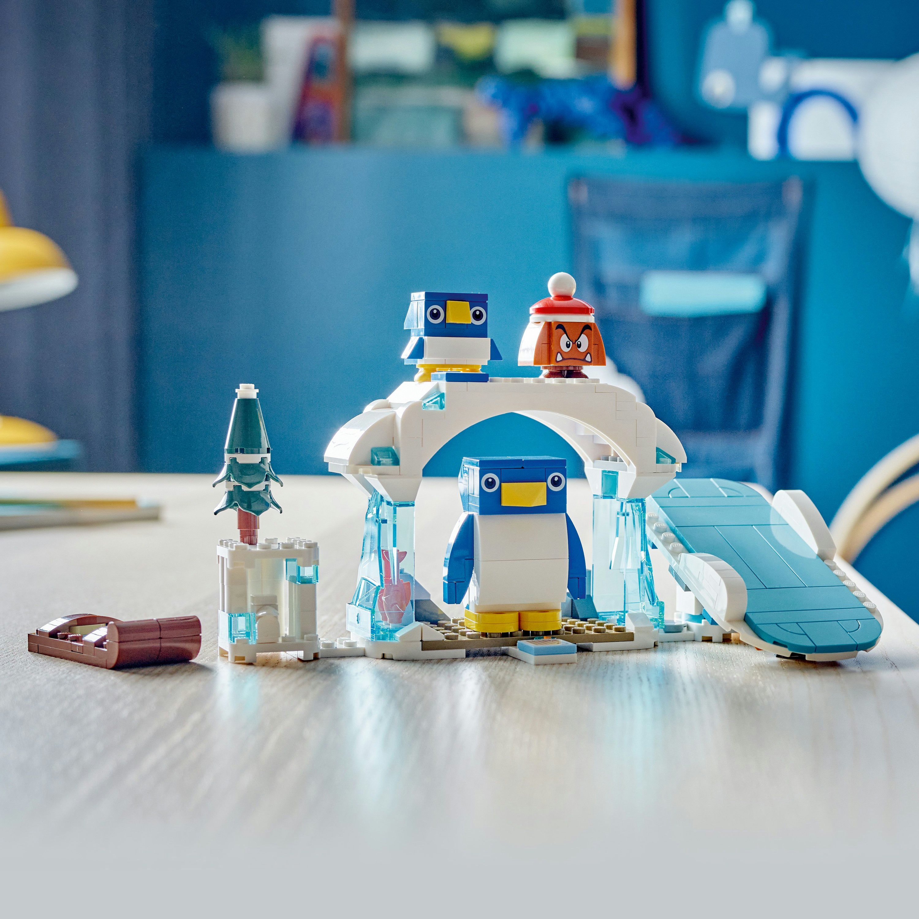 Конструктор LEGO Super Mario Снігова пригода родини penguin. Додатковий набір 228 деталей (71430) - фото 3