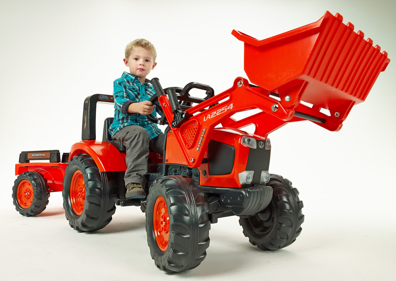 Детский трактор Falk Kubota на педалях с прицепом и ковшом, красный (2060AM) - фото 4