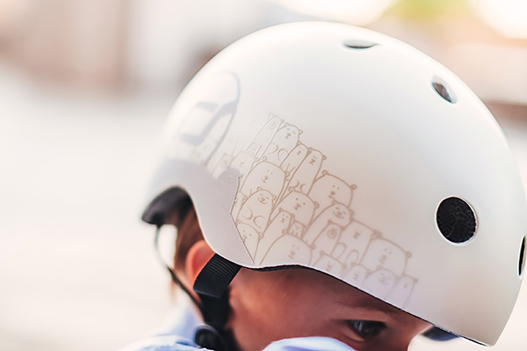 Шлем защитный Scoot and Ride светоотражающий, с фонариком, 45-51 см (XXS/XS), светло-серый (SR-210225-ASH) - фото 11