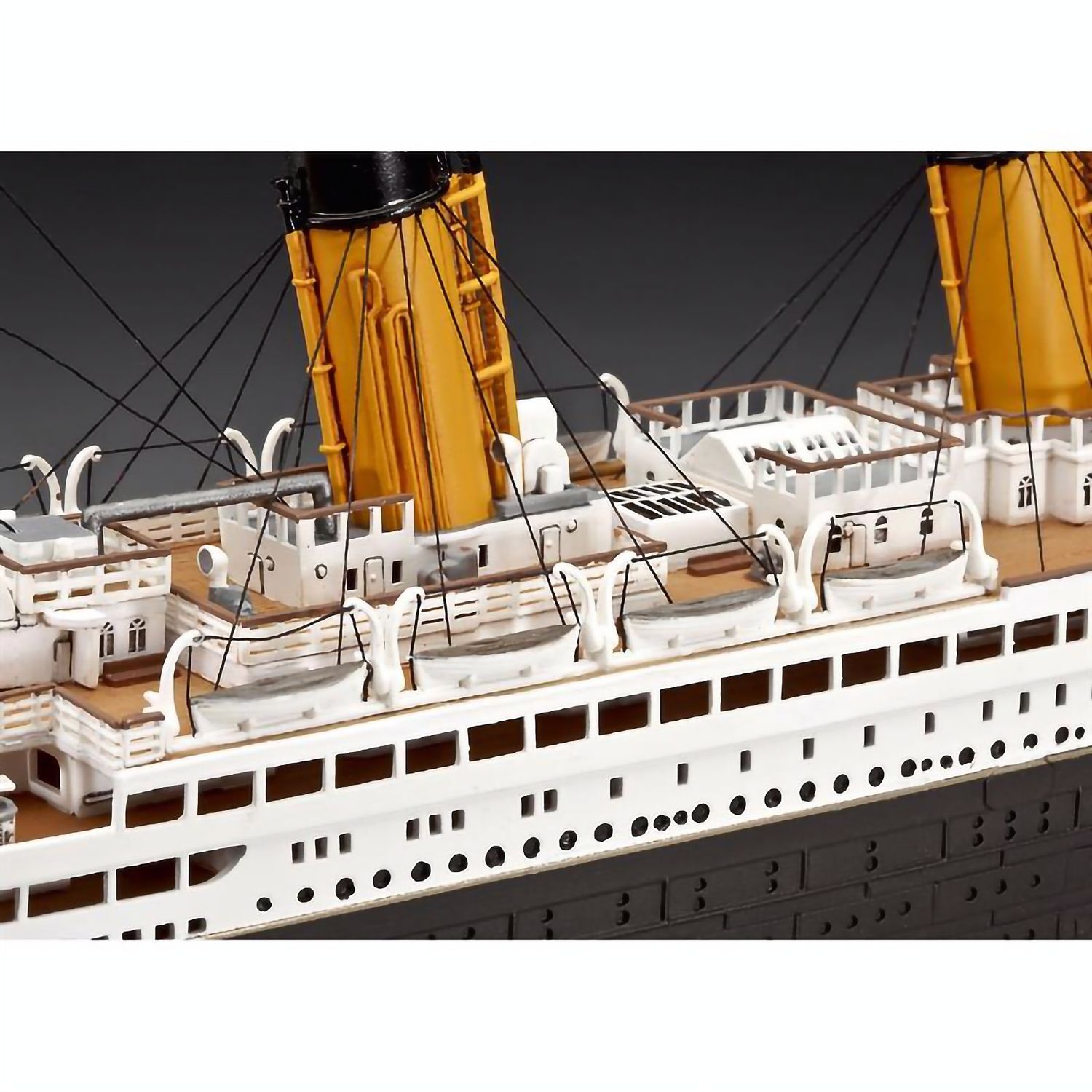 Сборная модель Revell Лайнер Титаник. К 100 летию постройки, уровень 5, 1:400, 262 детали (RVL-05715) - фото 3