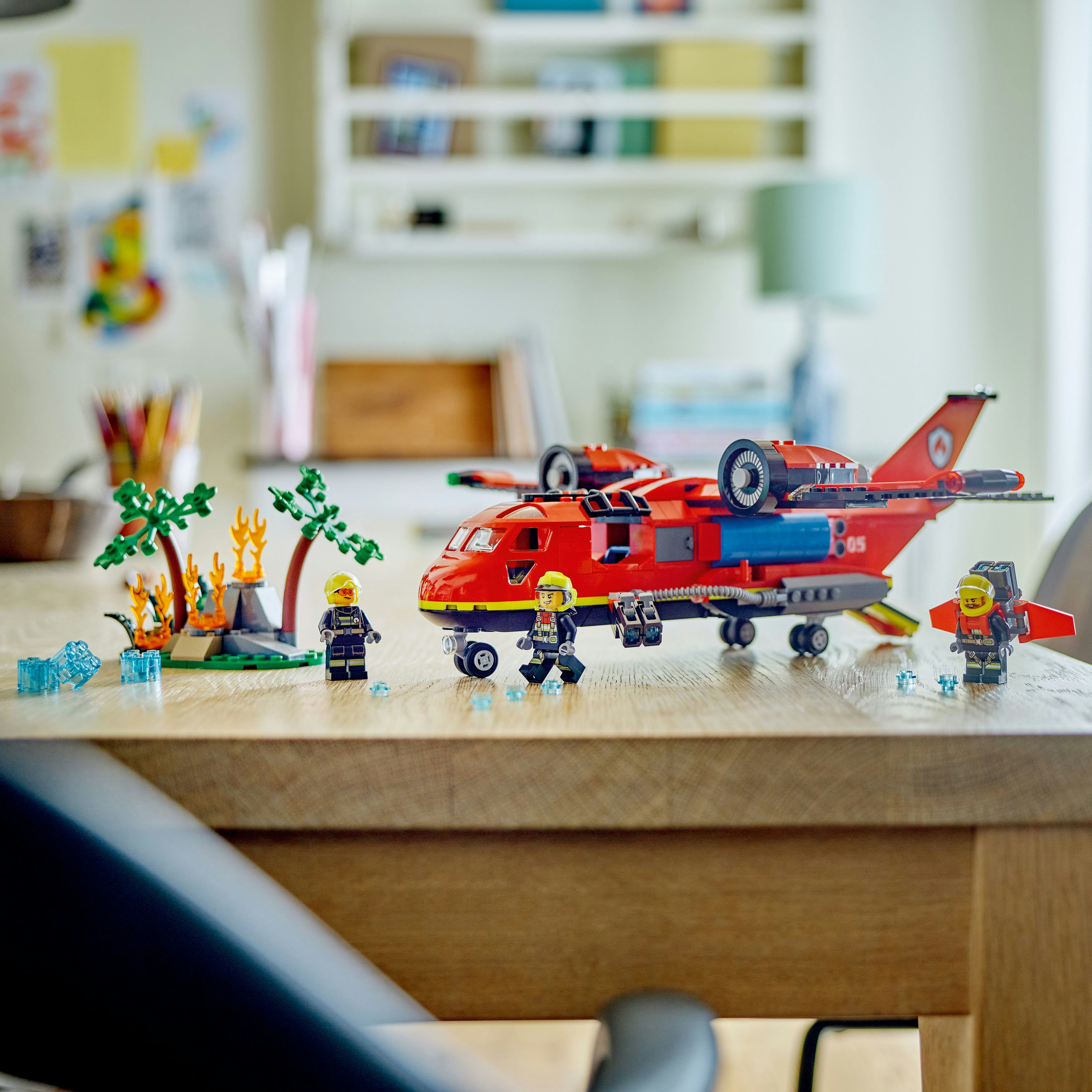 Конструктор LEGO City Пожарный спасательный самолет 478 детали (60413) - фото 4