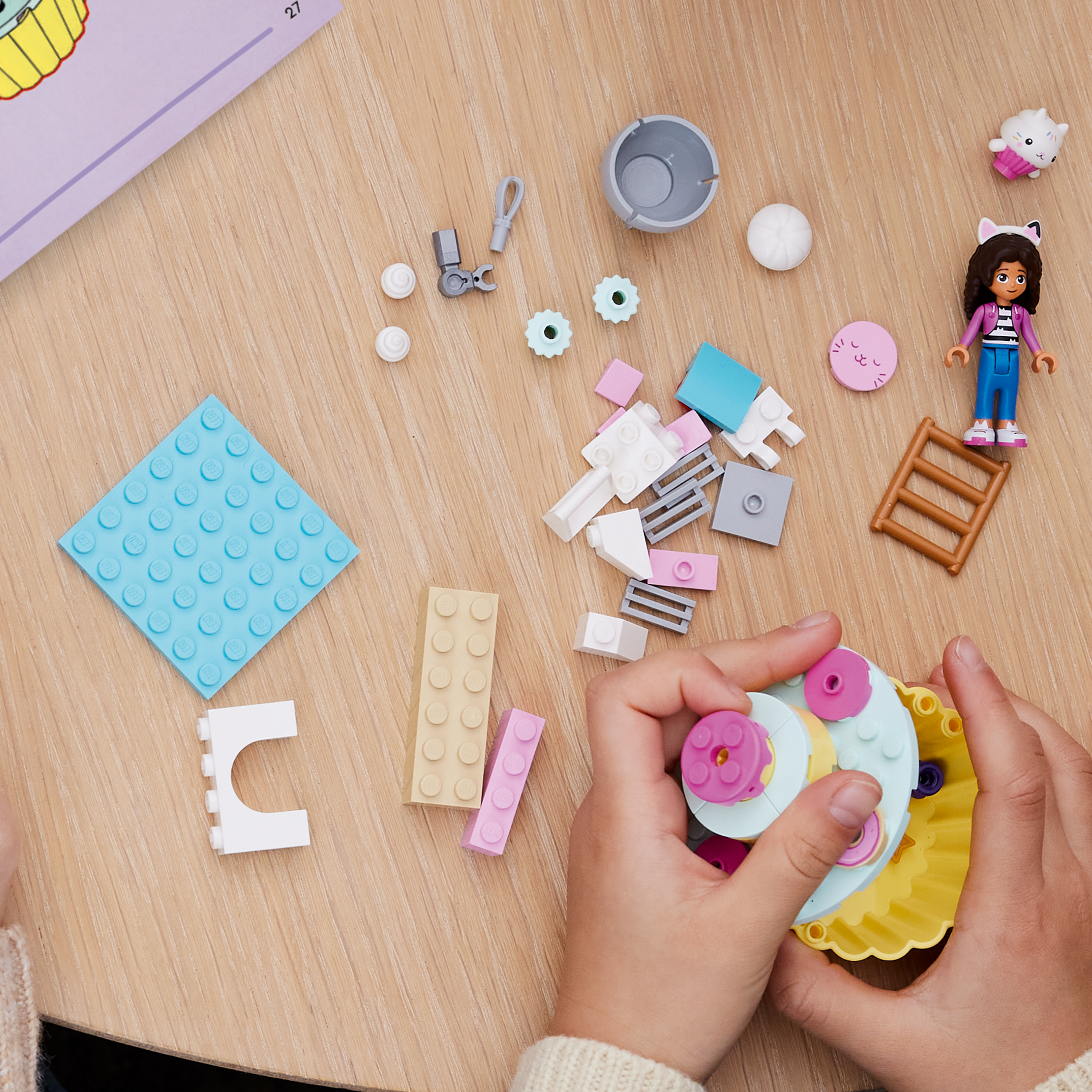Конструктор LEGO Gabby's Dollhouse Веселая выпечка с Кексиком, 58 деталей (10785) - фото 11
