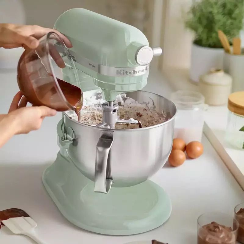 Планетарний міксер KitchenAid Artisan з підйомною чашею 5.6 л фісташковий (5KSM60SPXEPT) - фото 9