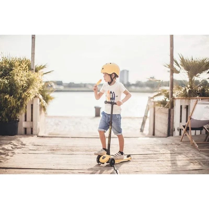 Шлем защитный детский Scoot and Ride с фонариком 51-53 см желтый (SR-190605-LEMON) - фото 4