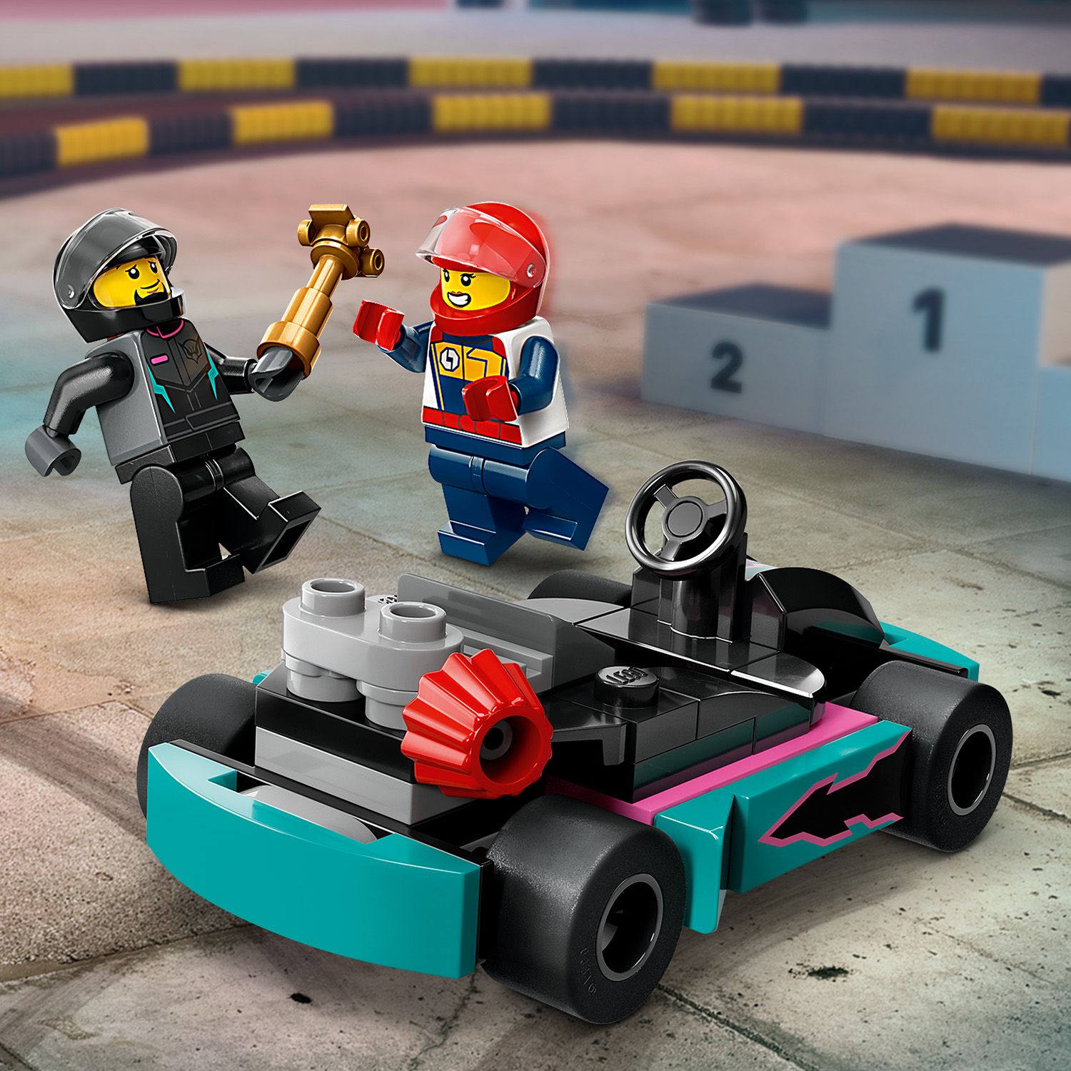 Конструктор LEGO City Картинг и гонщики и гонщики 99 деталей (60400) - фото 8