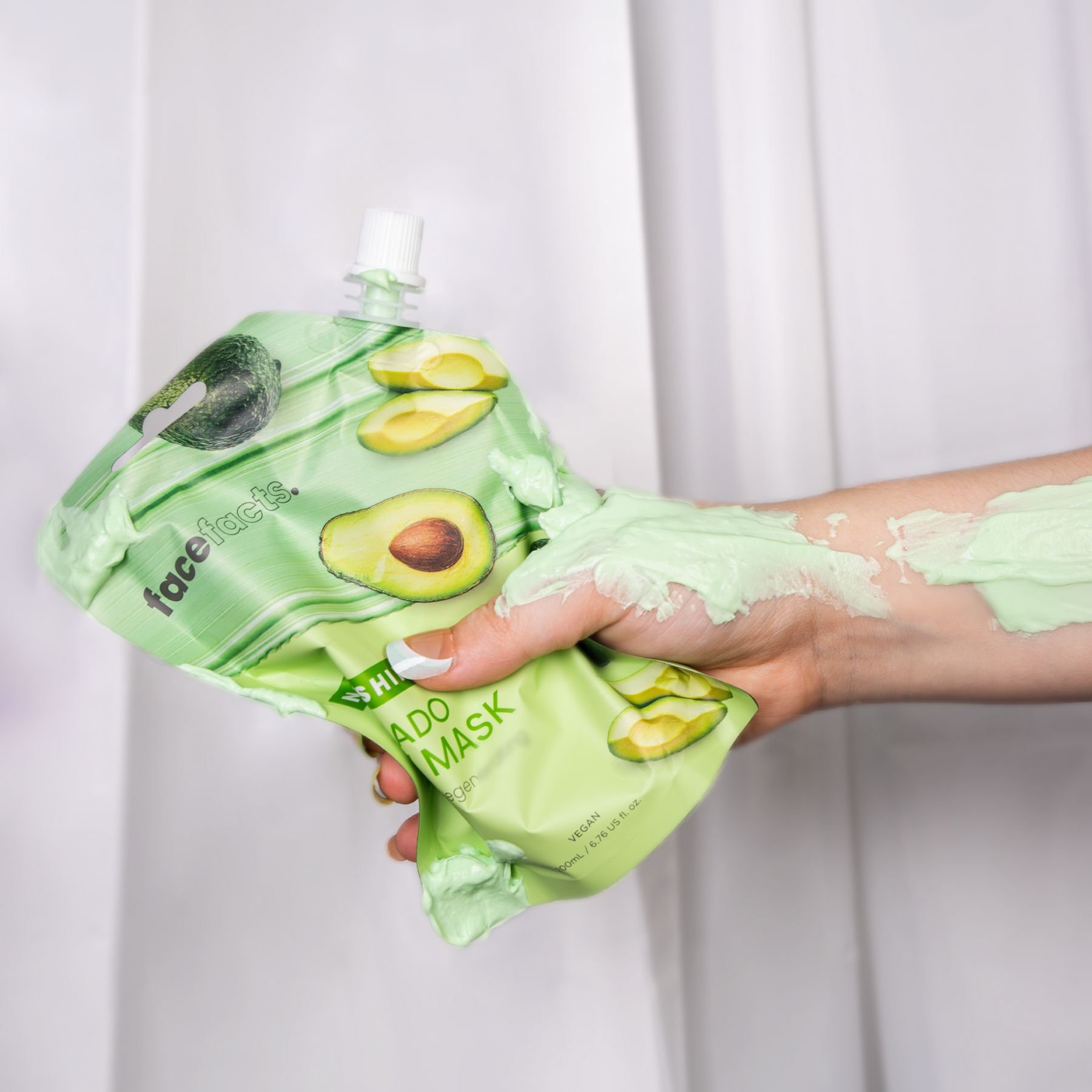 Питательная грязевая маска для тела Face Facts Nourishing Avocado Body Mask 200 мл - фото 5