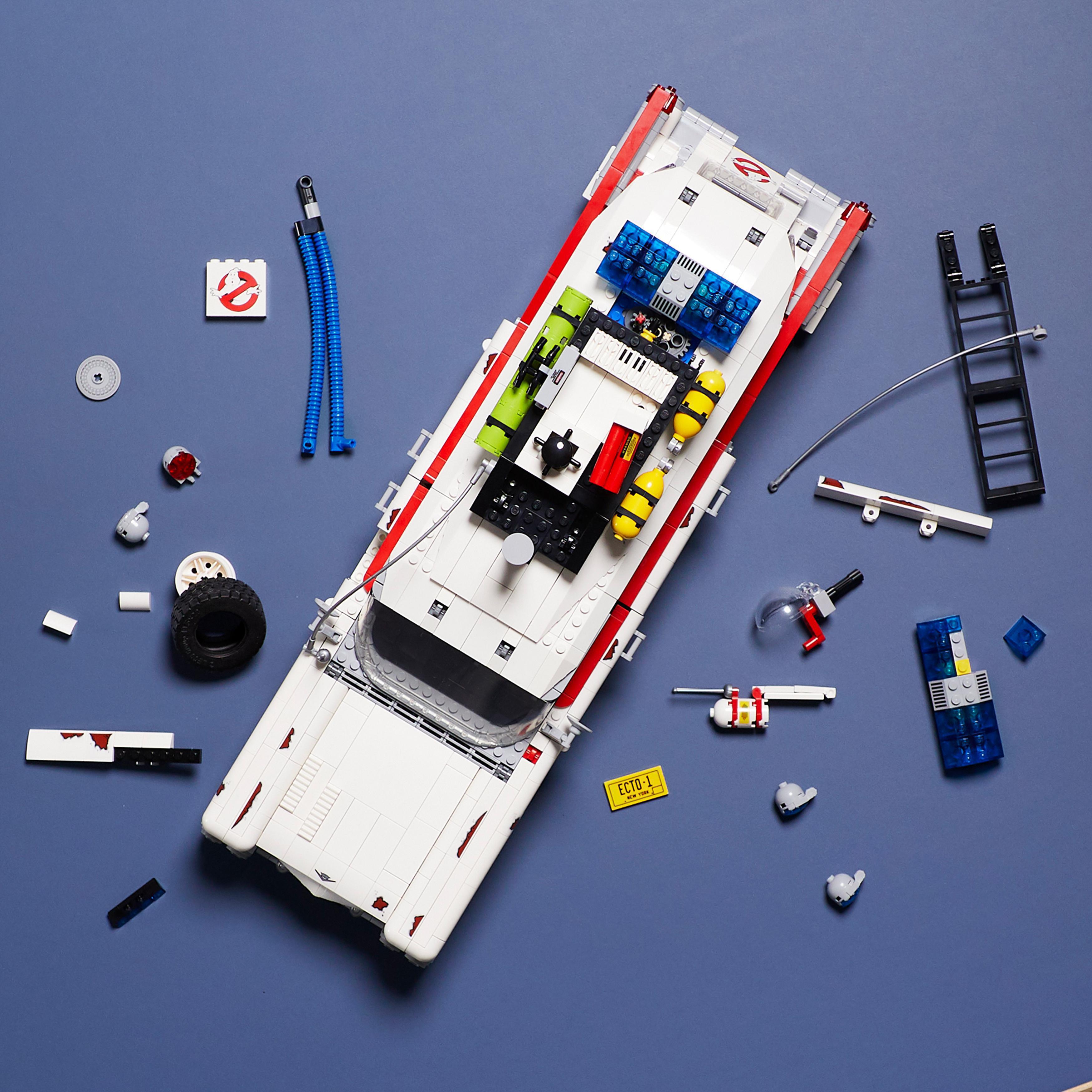Конструктор LEGO Creator Expert Автомобиль охотников на призраков ECTO-1, 2352 деталей (10274) - фото 5