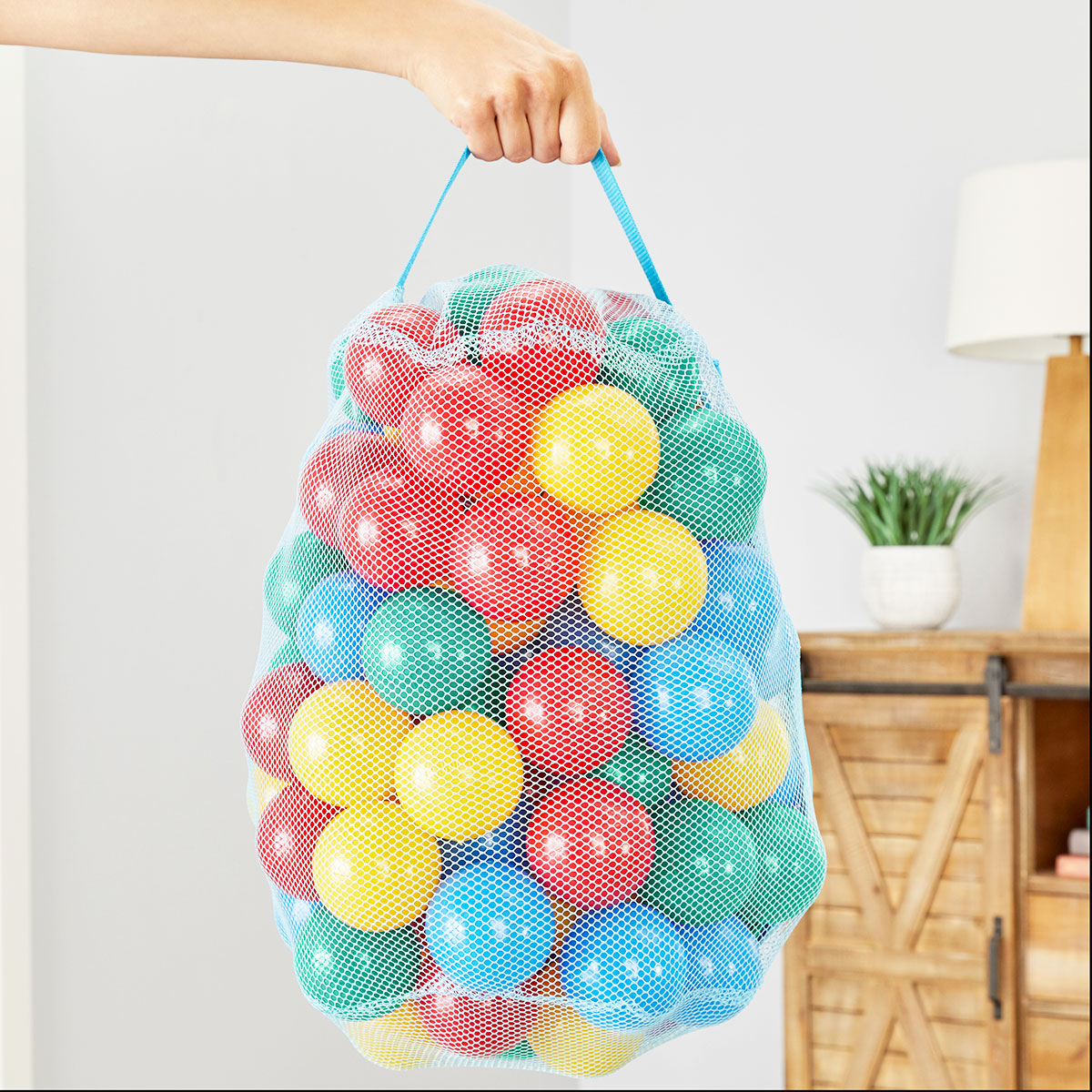 Набір різнокольорових кульок для сухого басейну Little Tikes, 100 шт. (642821E4C) - фото 2
