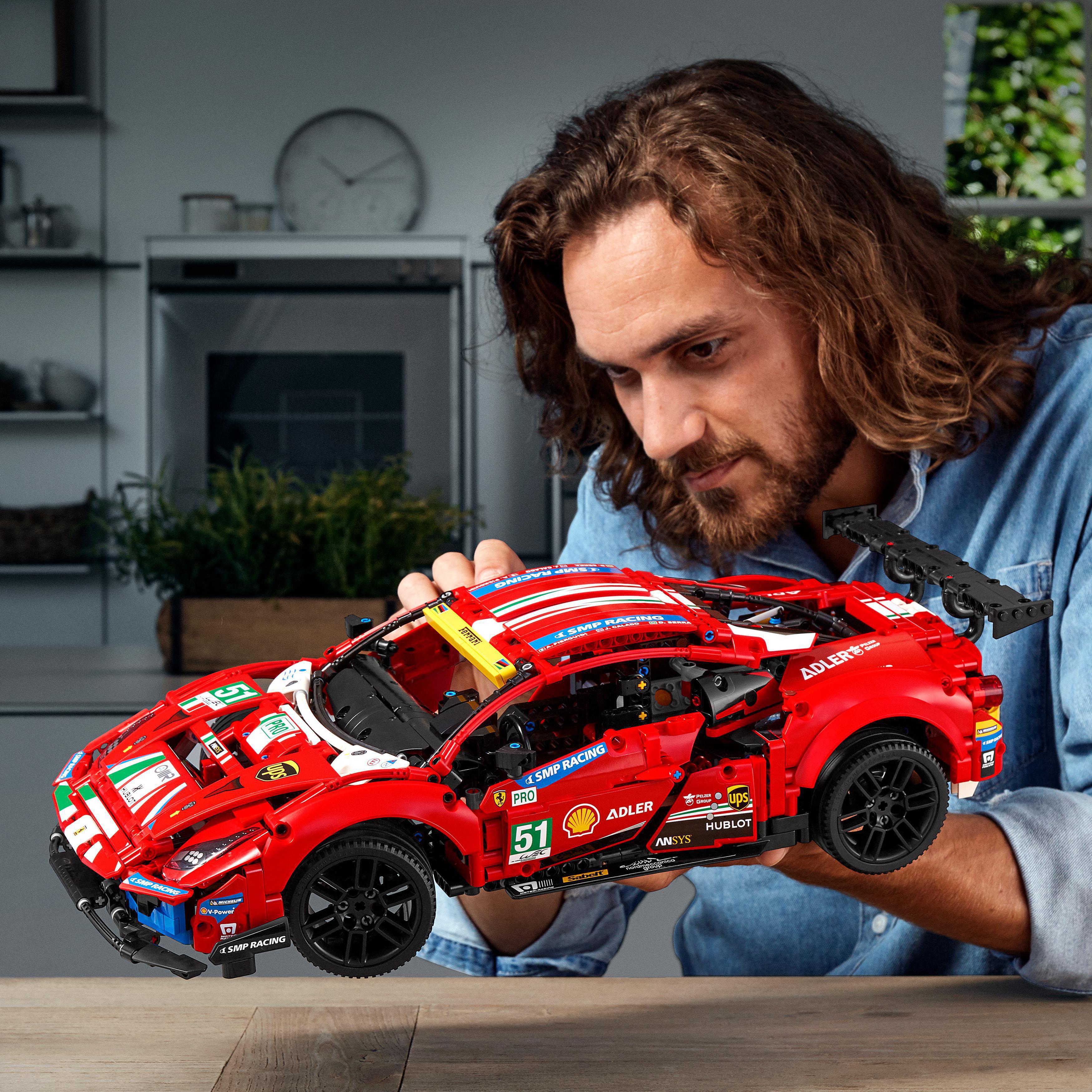 Конструктор LEGO Technic Ferrari 488 GTE AF Corse №51, 1677 деталей (42125) - фото 12