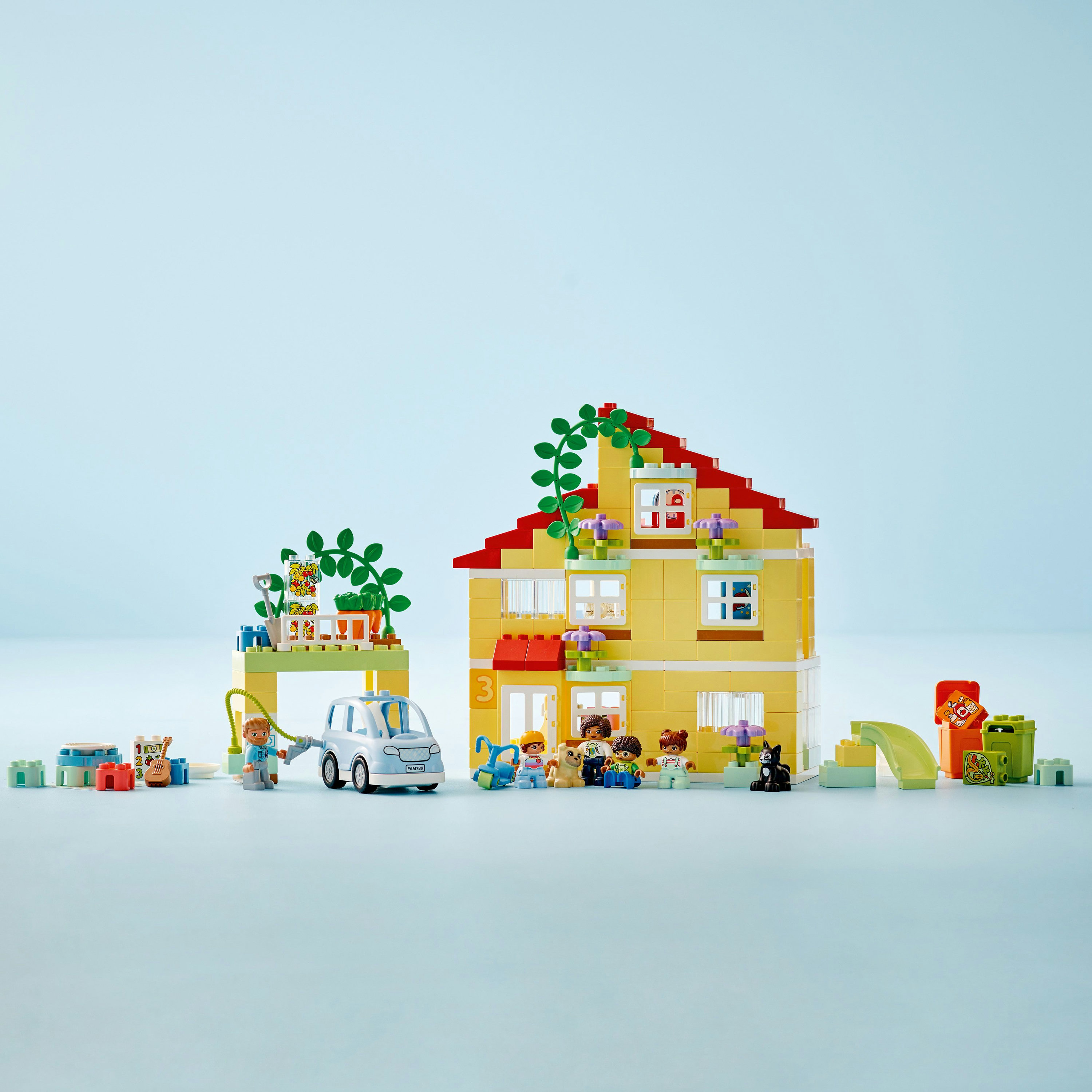 Конструктор LEGO DUPLO Town Семейный дом 3 в 1, 218 деталей (10994) - фото 3