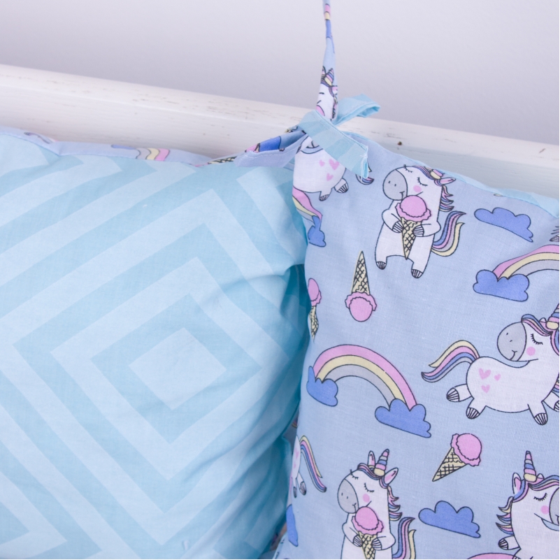 Защитная подушка-борт MirSon Kids Time 18-0006 Rainbow Unicorn, синяя, 4 шт. - фото 4