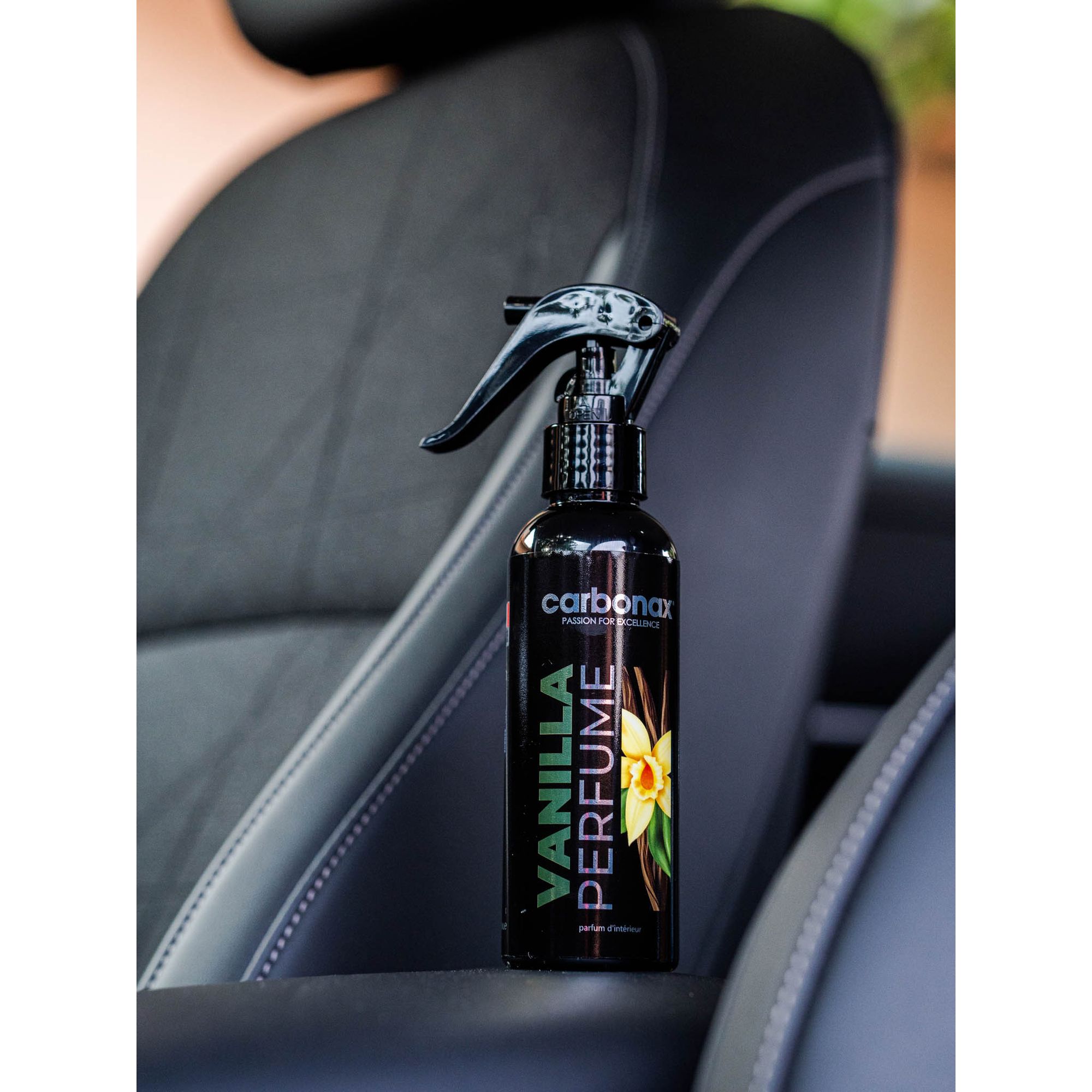 Спрей-ароматизатор для автомобіля Carbonax Vanilla Parfume 150 мл - фото 1