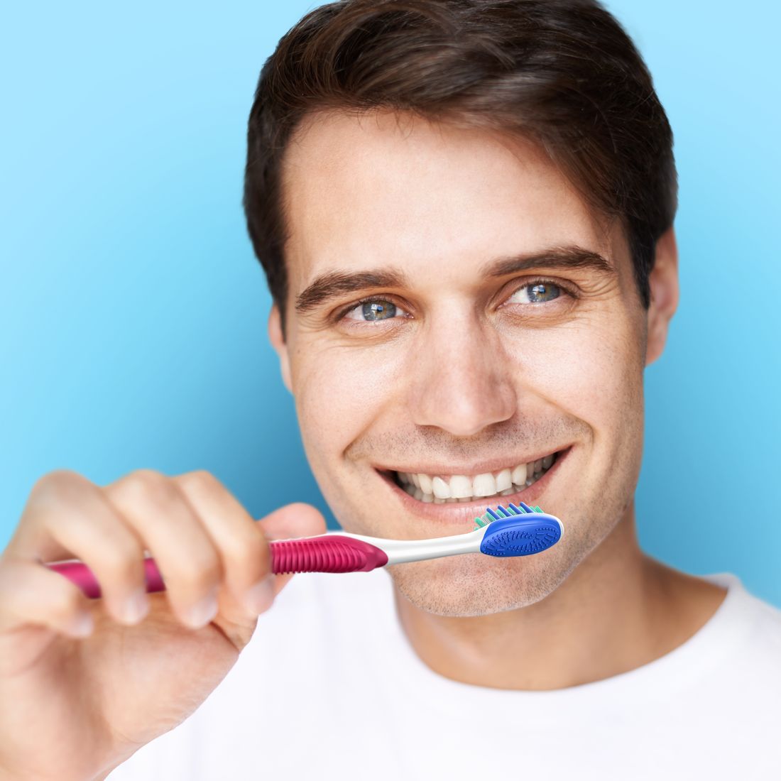 Зубная щетка Oral-B 3D White Fresh средняя бирюзовый с красным 2 шт. - фото 5