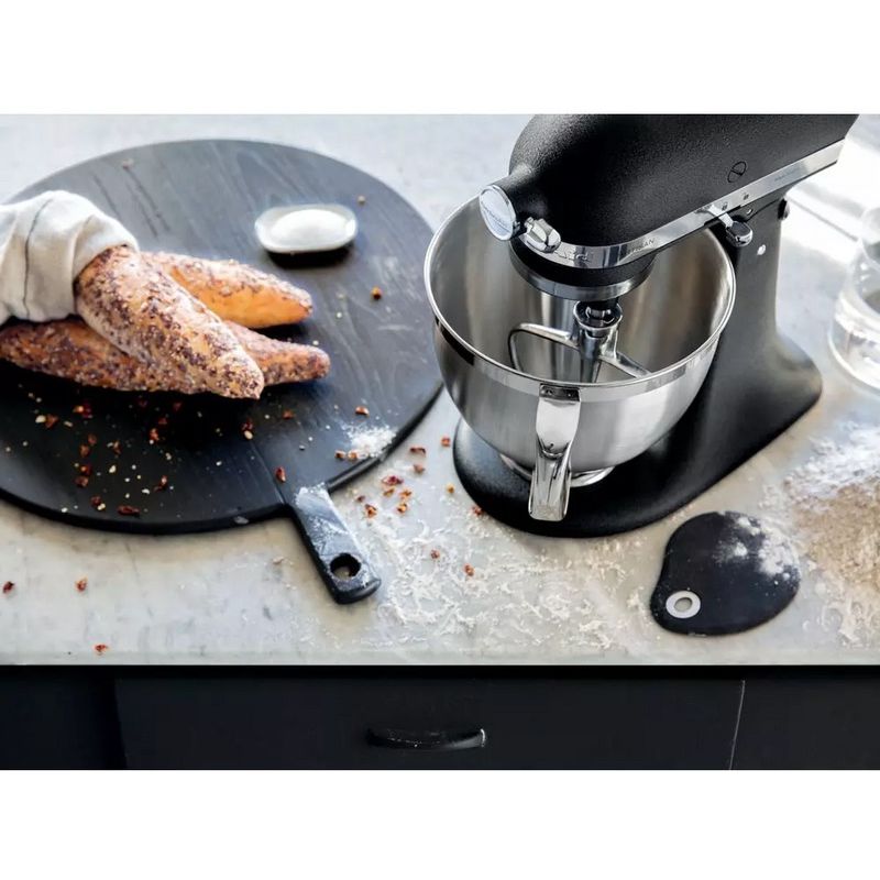 Планетарный миксер KitchenAid Artisan 4.8 л черный (5KSM185PSEOB) - фото 12