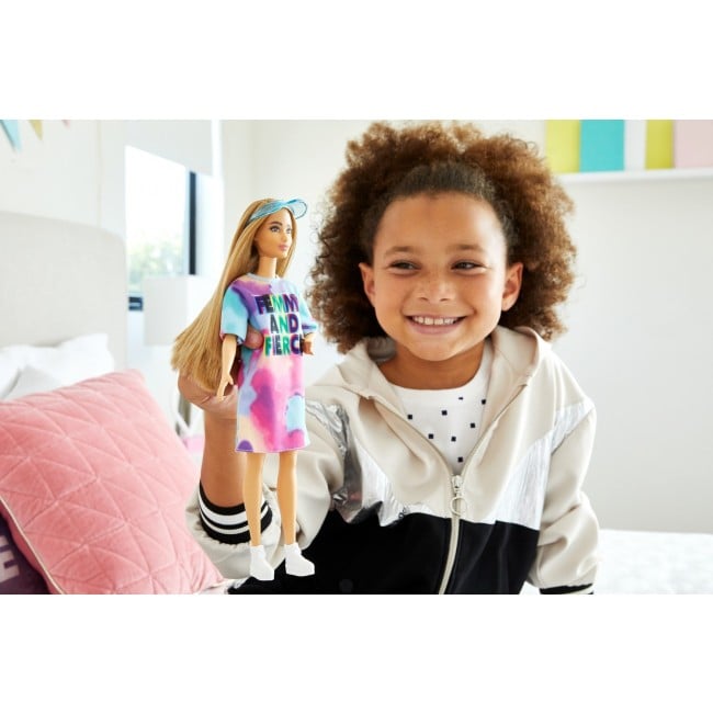 Кукла Barbie Модница, в разноцветном платье и кепке-козырьке (GRB51) - фото 6