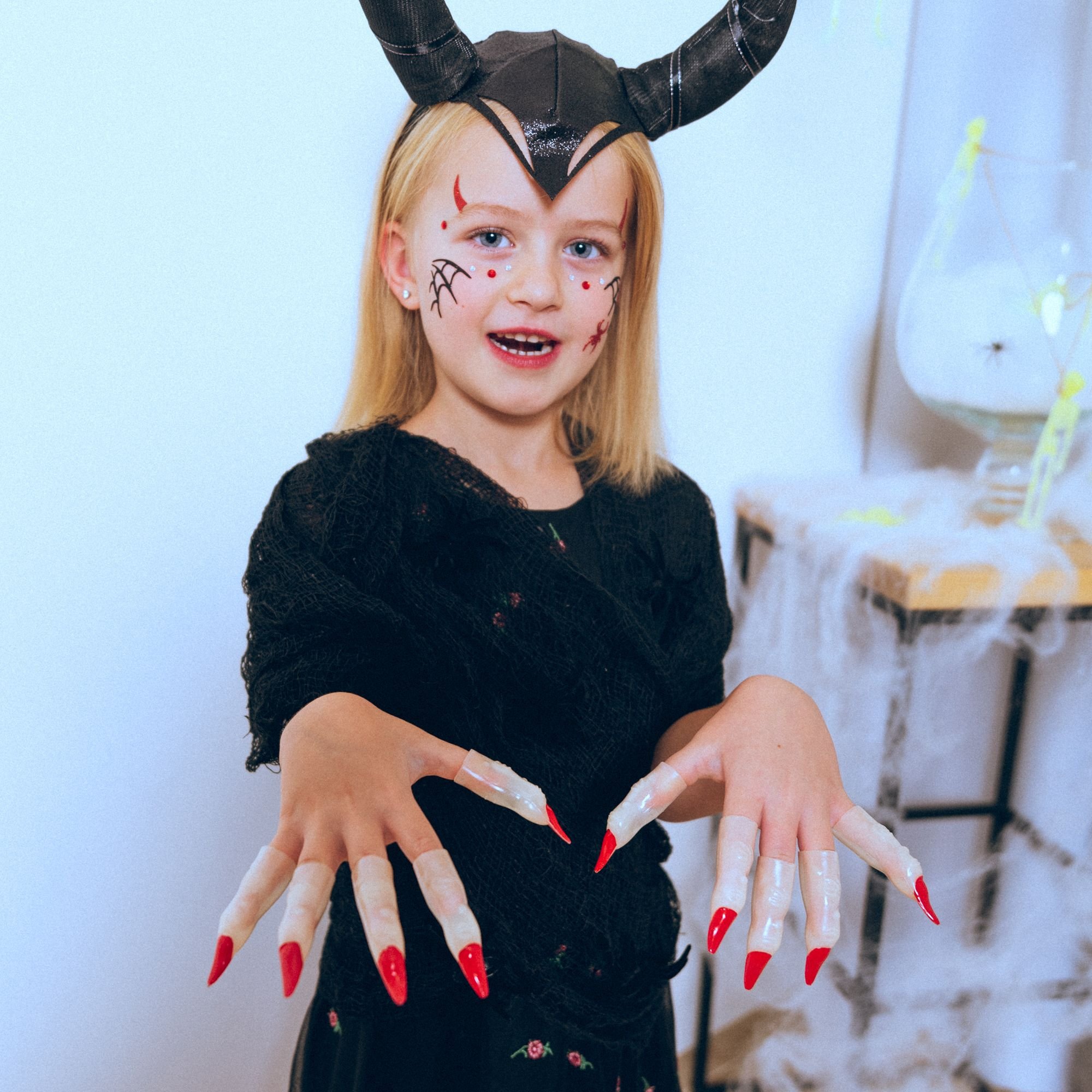 Аксессуар Yes! Fun Хэллоуин Пальцы ведьмы, светящиеся в темноте (973655) - фото 3
