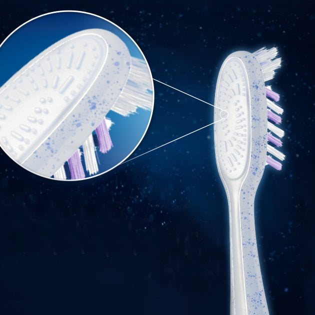 Зубна щітка Oral-B Pro-Expert Extra Clean, середня, 1 шт., синя - фото 3