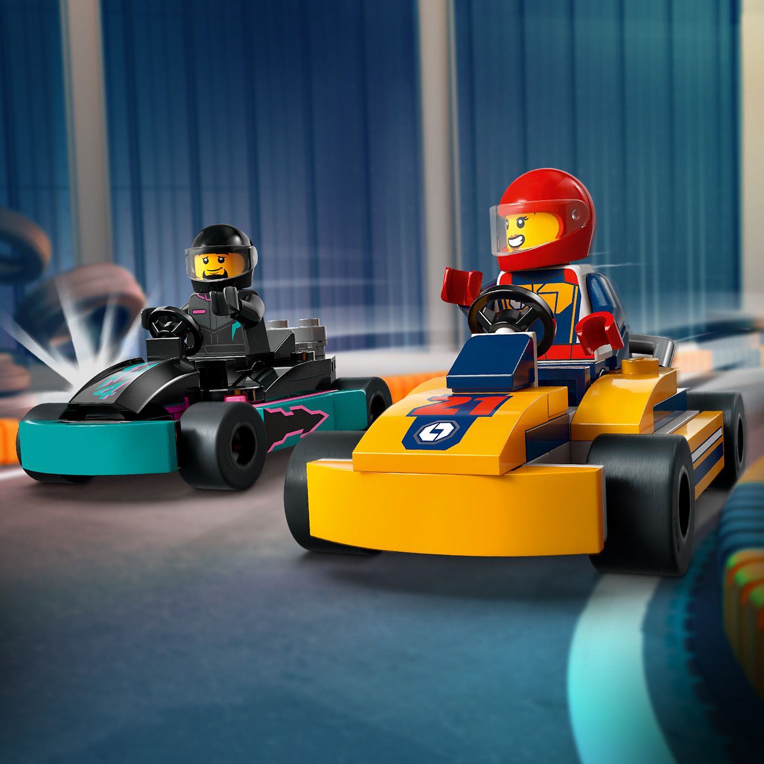 Конструктор LEGO City Картинг и гонщики и гонщики 99 деталей (60400) - фото 7