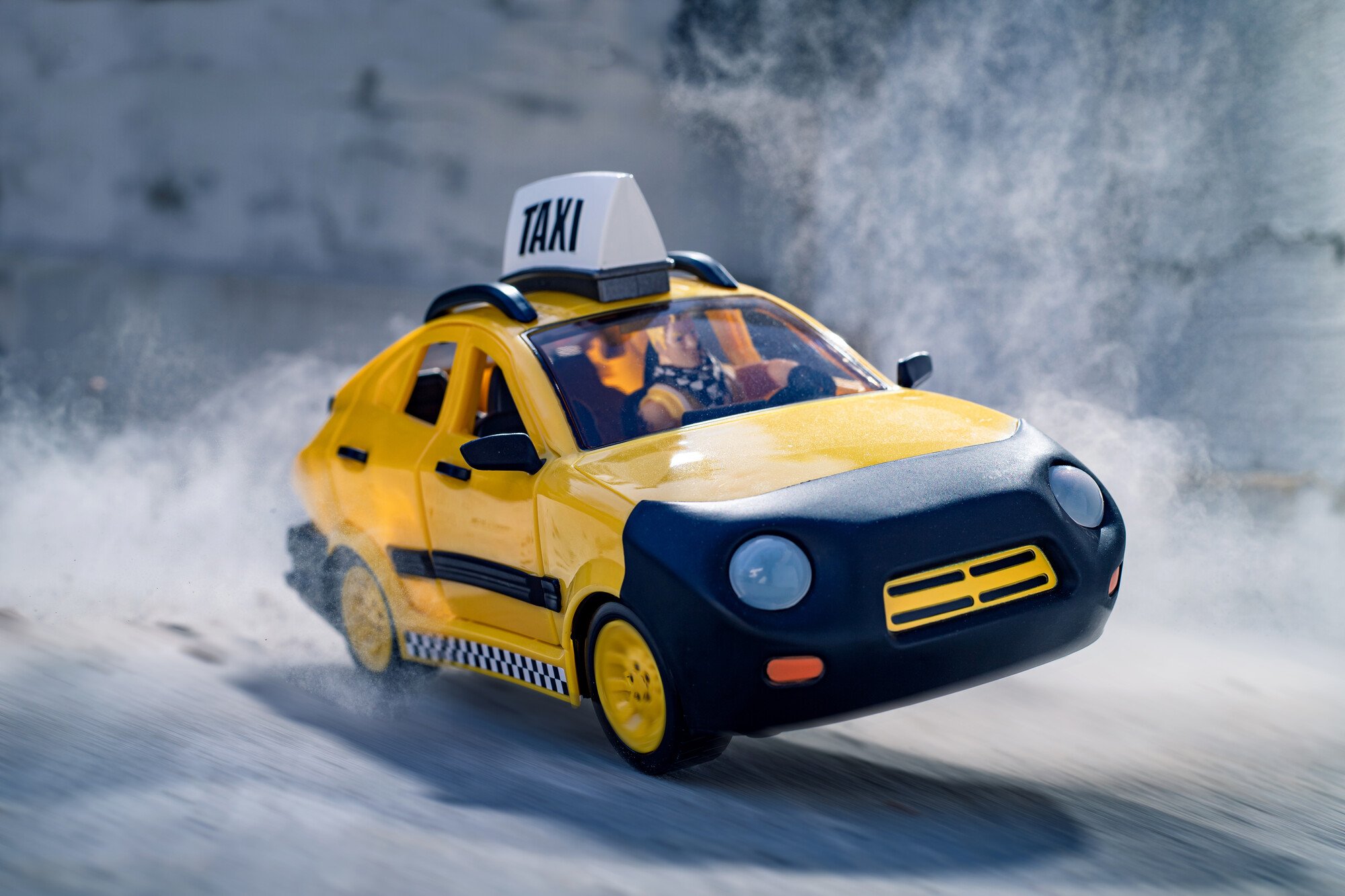 Ігровий набір Jazwares Fortnite Joy Ride Vehicle Taxi Cab, автомобіль і фігурка (FNT0817) - фото 12