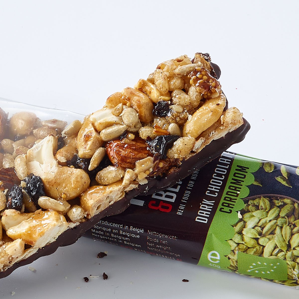 Батончик Nuts & Berries горіховий з кардамоном та чорним шоколадом органічний 40 г - фото 3