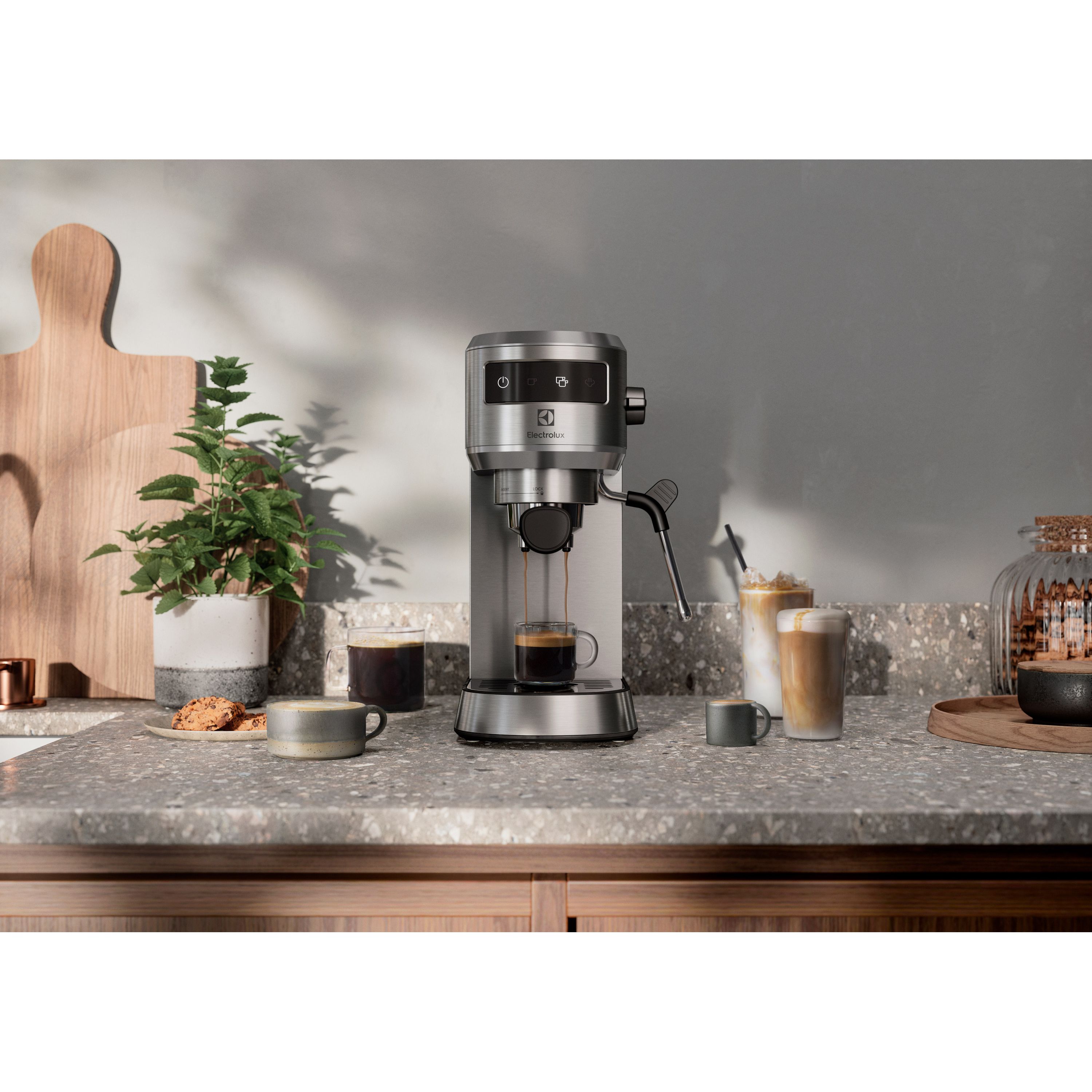 Кофеварка эспрессо Electrolux Explore 6 Manual Espresso E6EC1-6ST - фото 9
