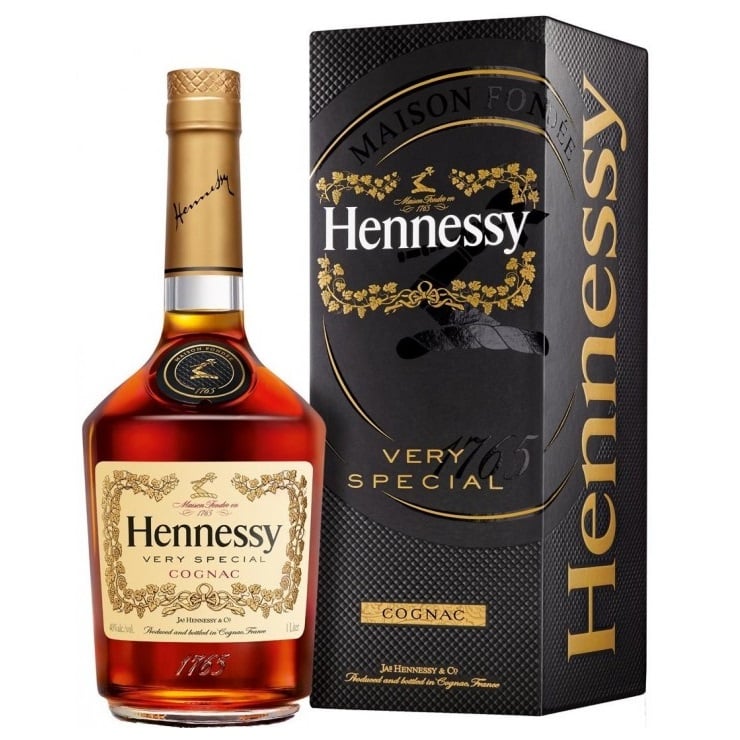 Коньяк Hennessy VS 4 роки витримки, в подарунковій упаковці, 40%, 1 л (9587) - фото 1