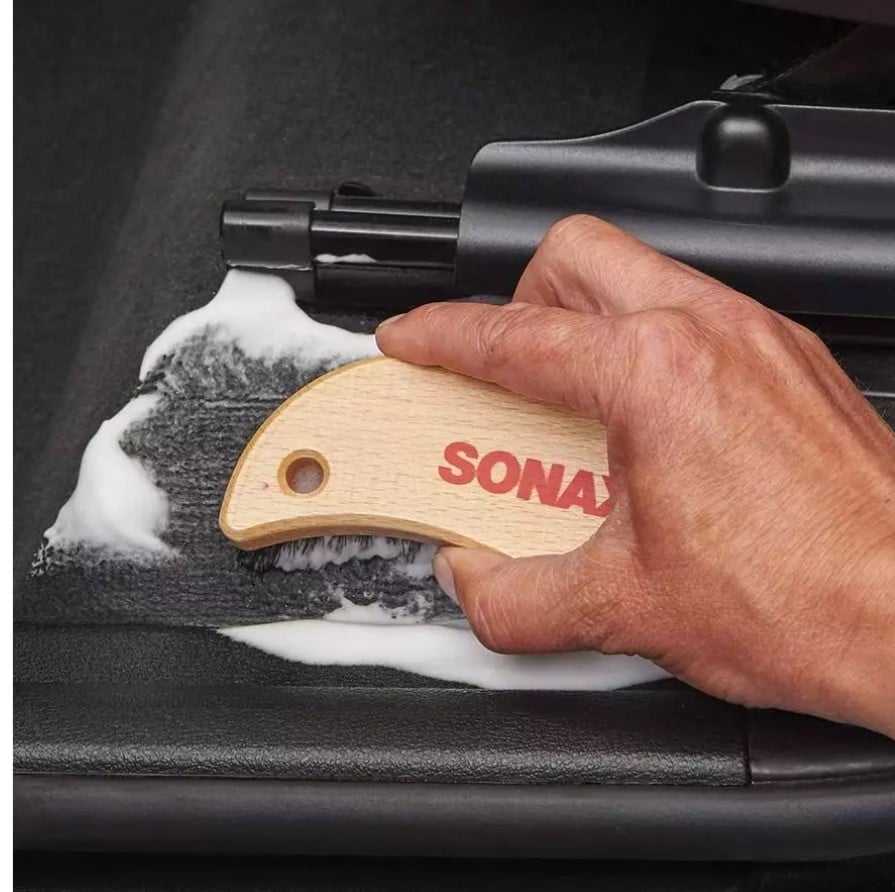 Щітка для чищення текстилю та гладкої шкіри Sonax Textile+Leather Brush - фото 2