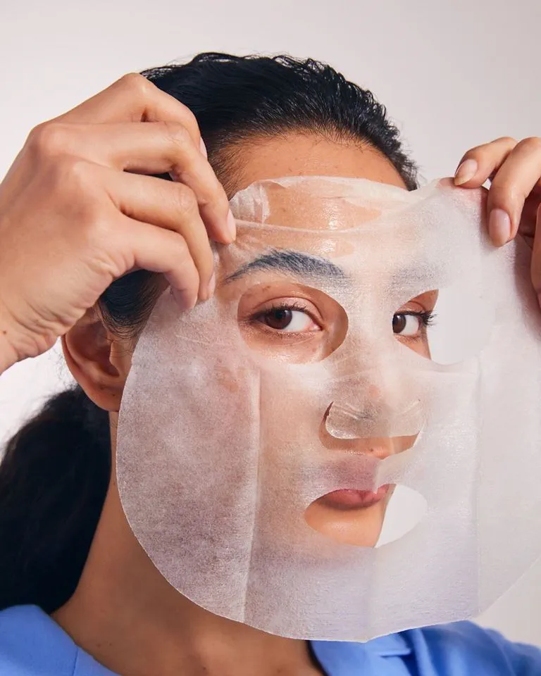 Тканинна маска для обличчя Nivea Q10 Energy з вітаміном C 1 шт. - фото 5