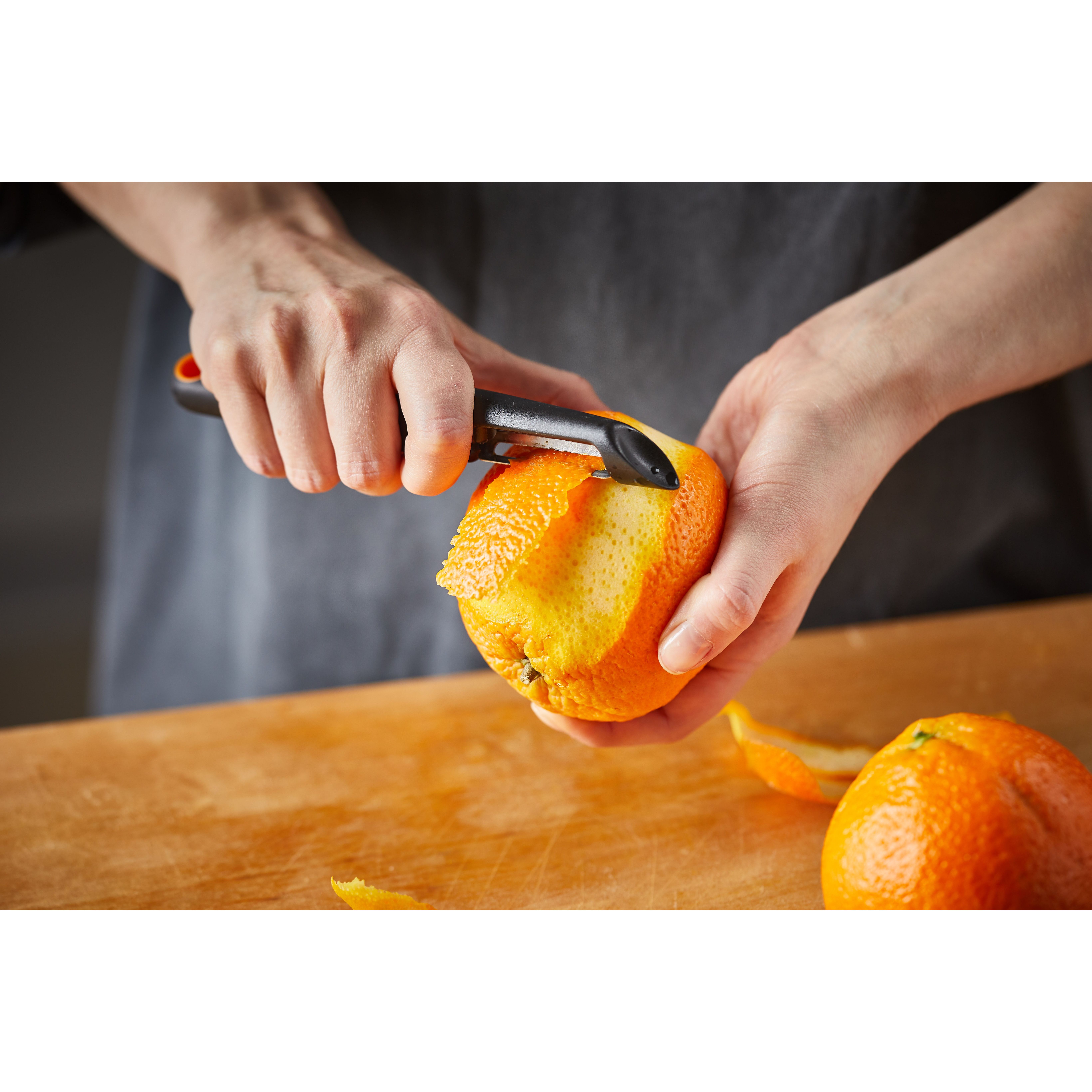 Нож для овощей Fiskars Form с подвижным лезвием (1014419) - фото 10