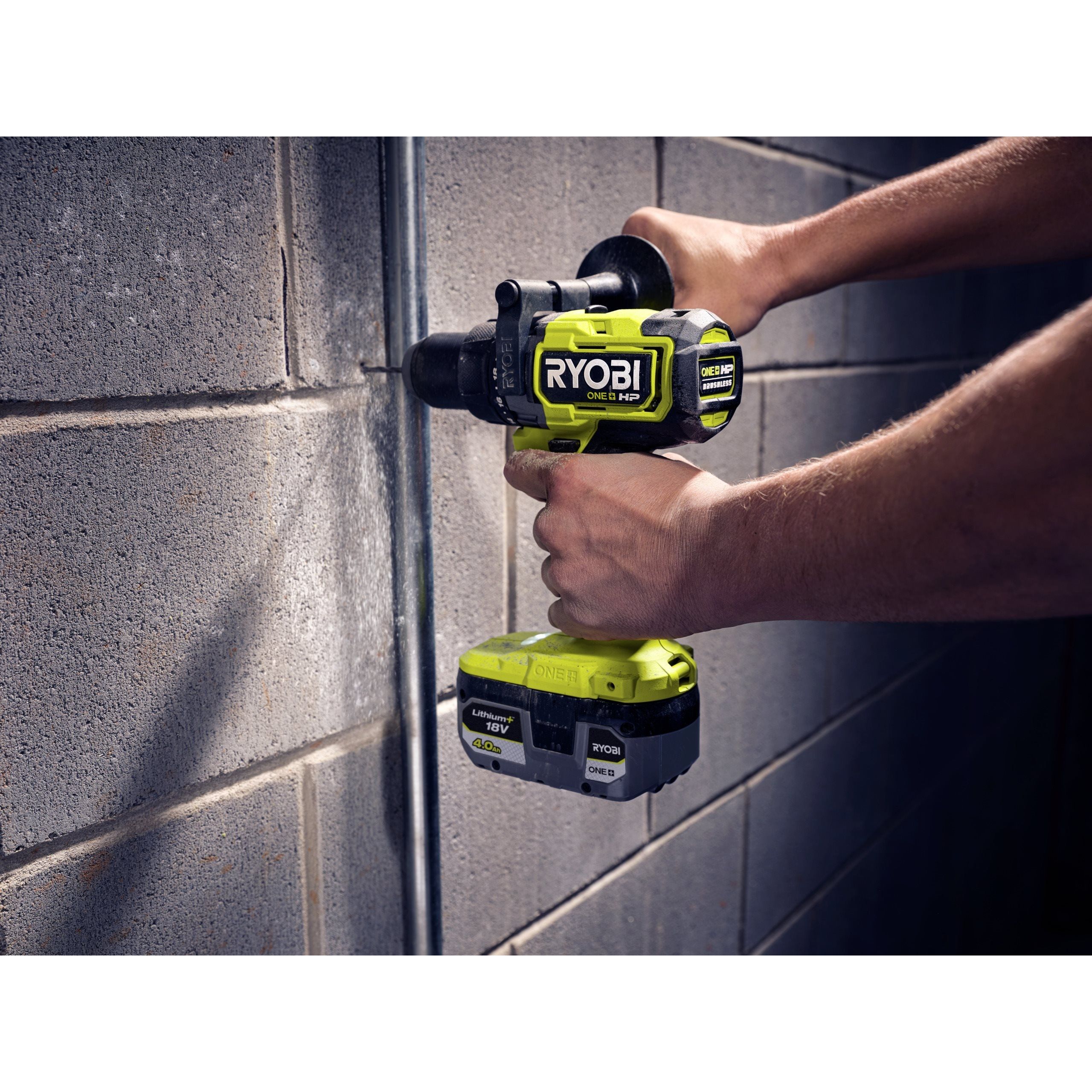 Набір акумуляторів та зарядного пристрою Ryobi One+ RC18120-242X 18В 2А 4А (5133005961) - фото 4