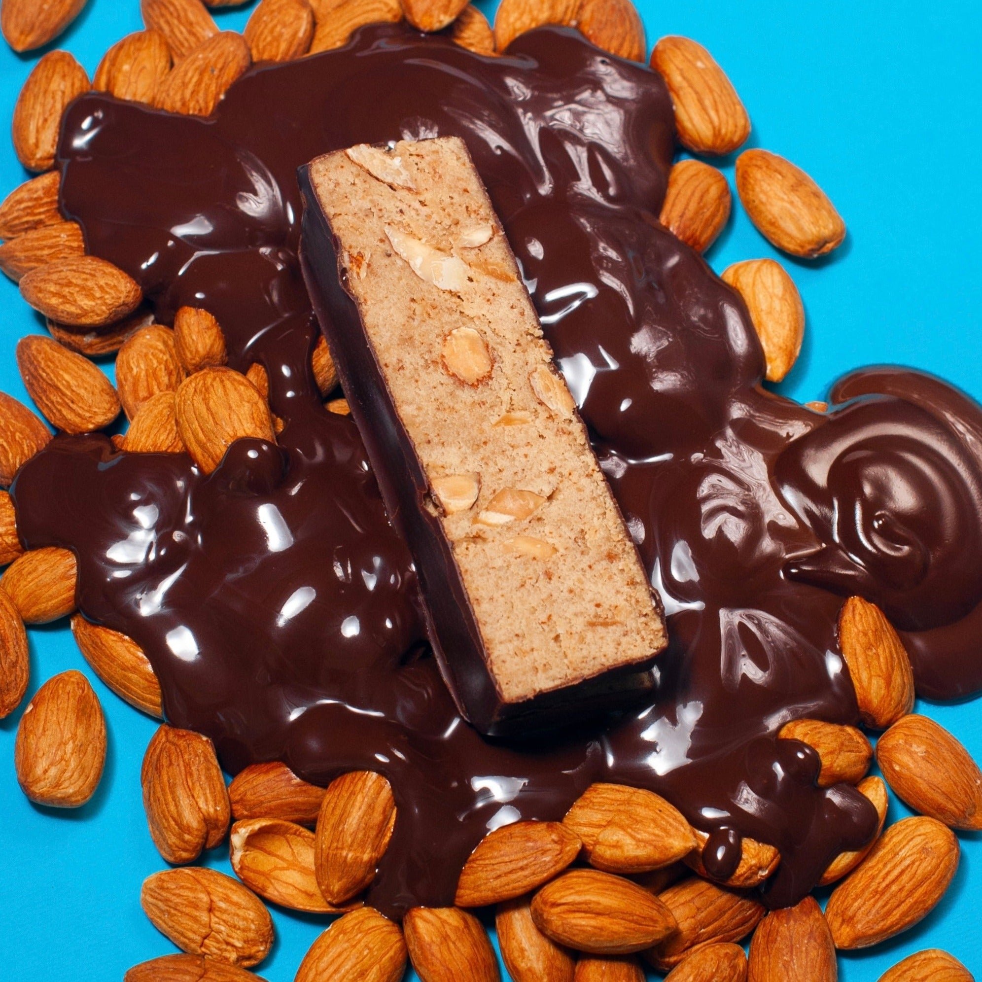Батончик протеиновый Fizi Protein Almond + choco в шоколадной глазури 45 г - фото 4