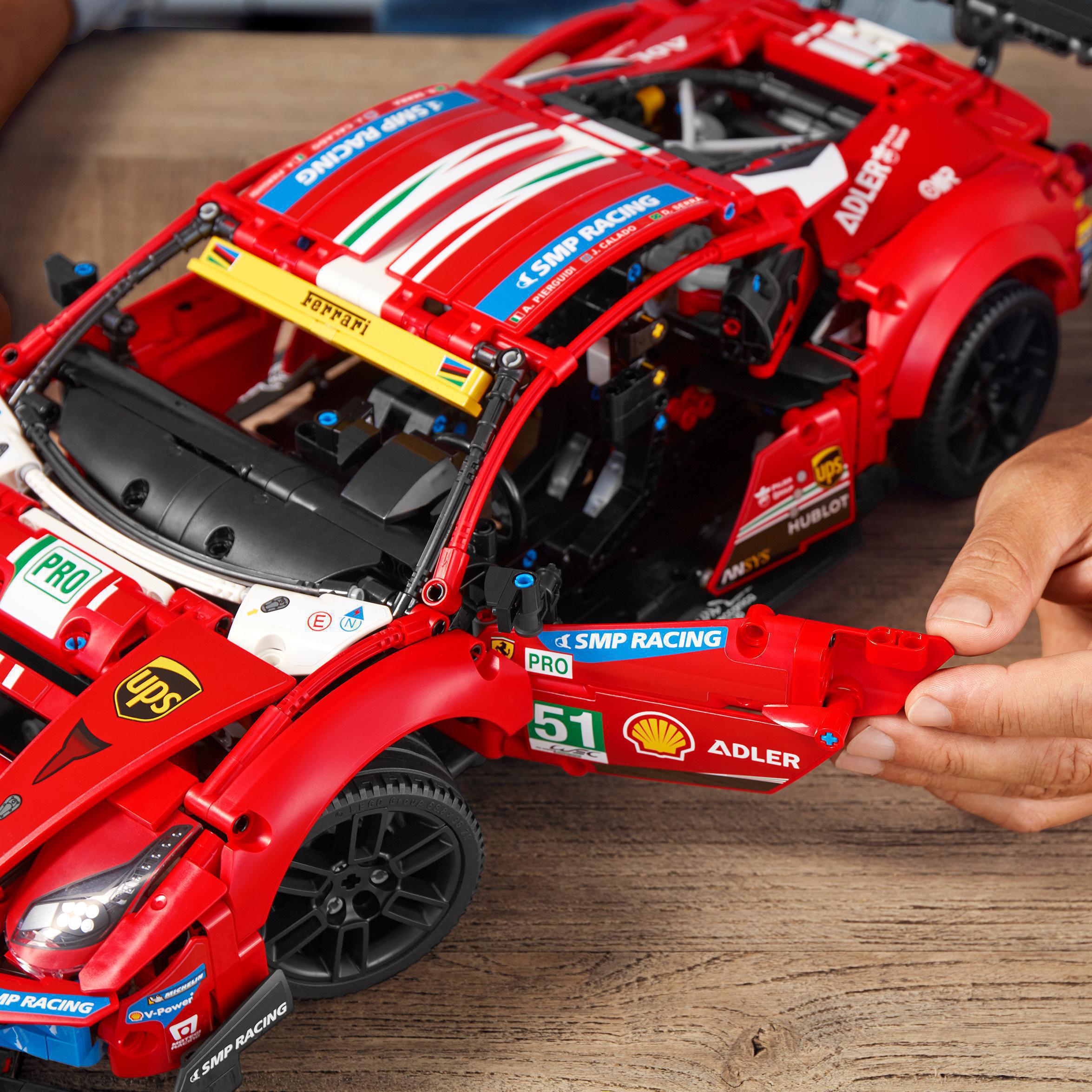 Конструктор LEGO Technic Ferrari 488 GTE AF Corse №51, 1677 деталей (42125) - фото 5