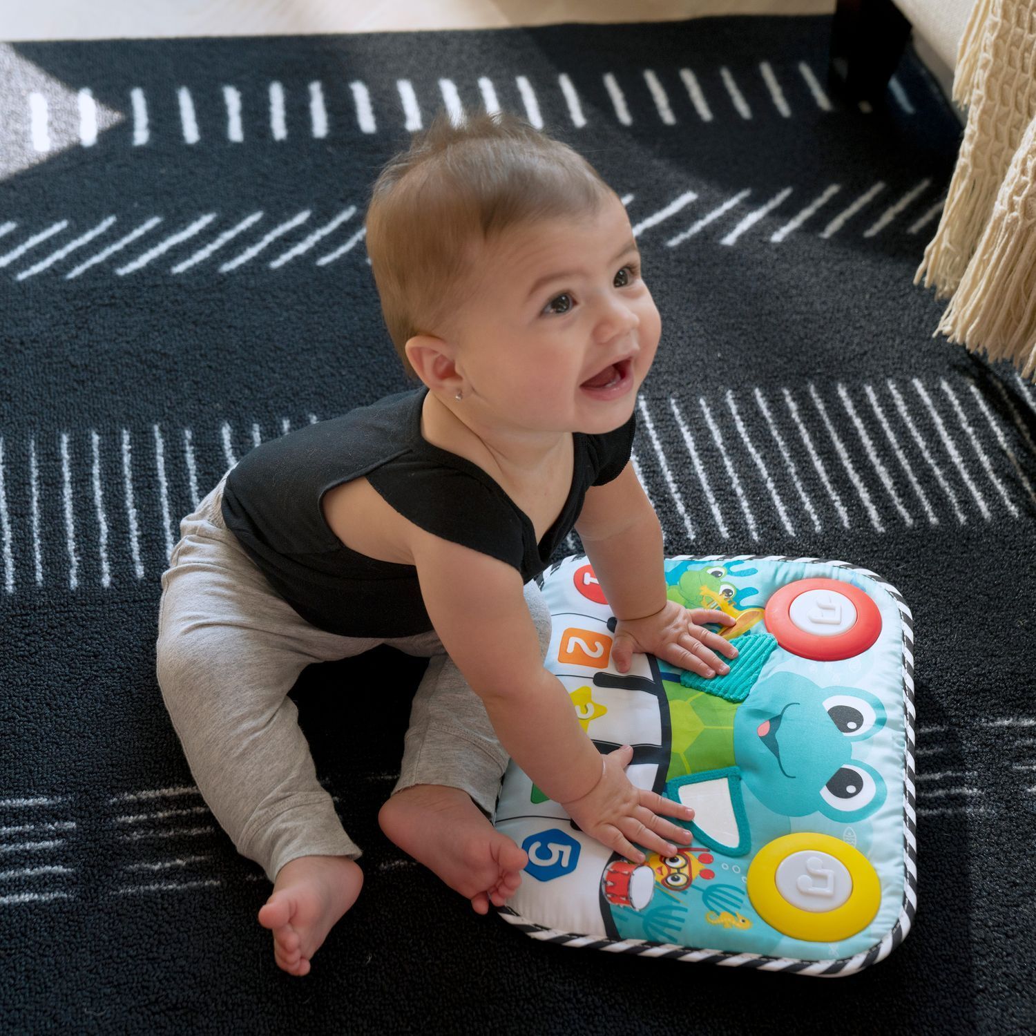 Музыкальная игрушка на кроватку Baby Einstein Neptune`s Kick & Explore (12926) - фото 11