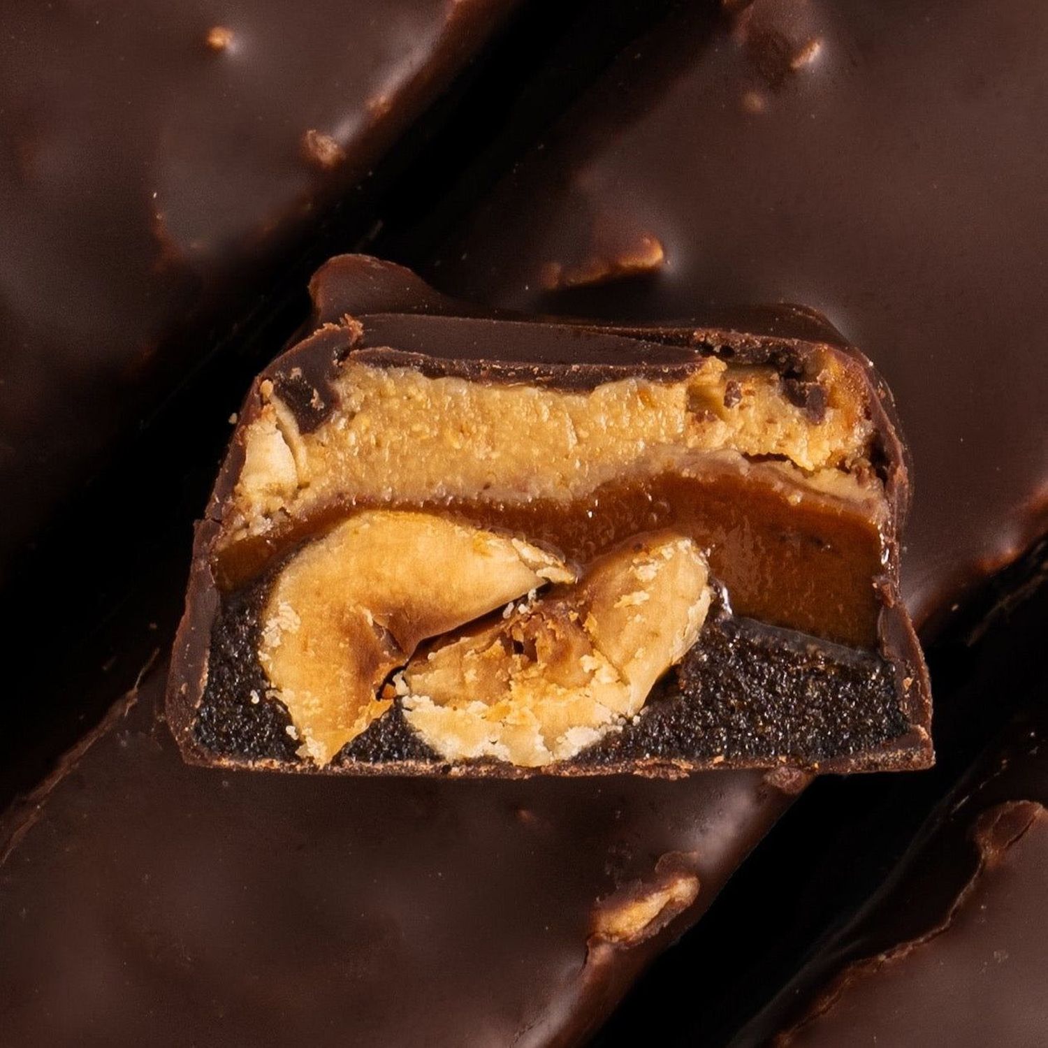 Набір шоколадних батончиків Fizi Guilty Pleasure Hazelnut + caramel 10 шт. - фото 7