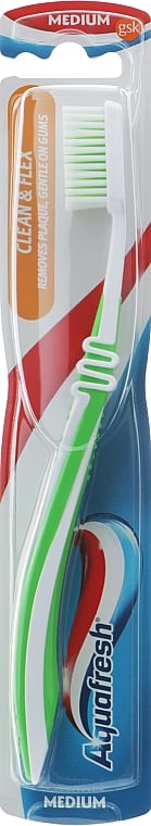 Зубная щетка Aquafresh Clean&Flex, средняя, салатовый (2000999618956) - фото 1
