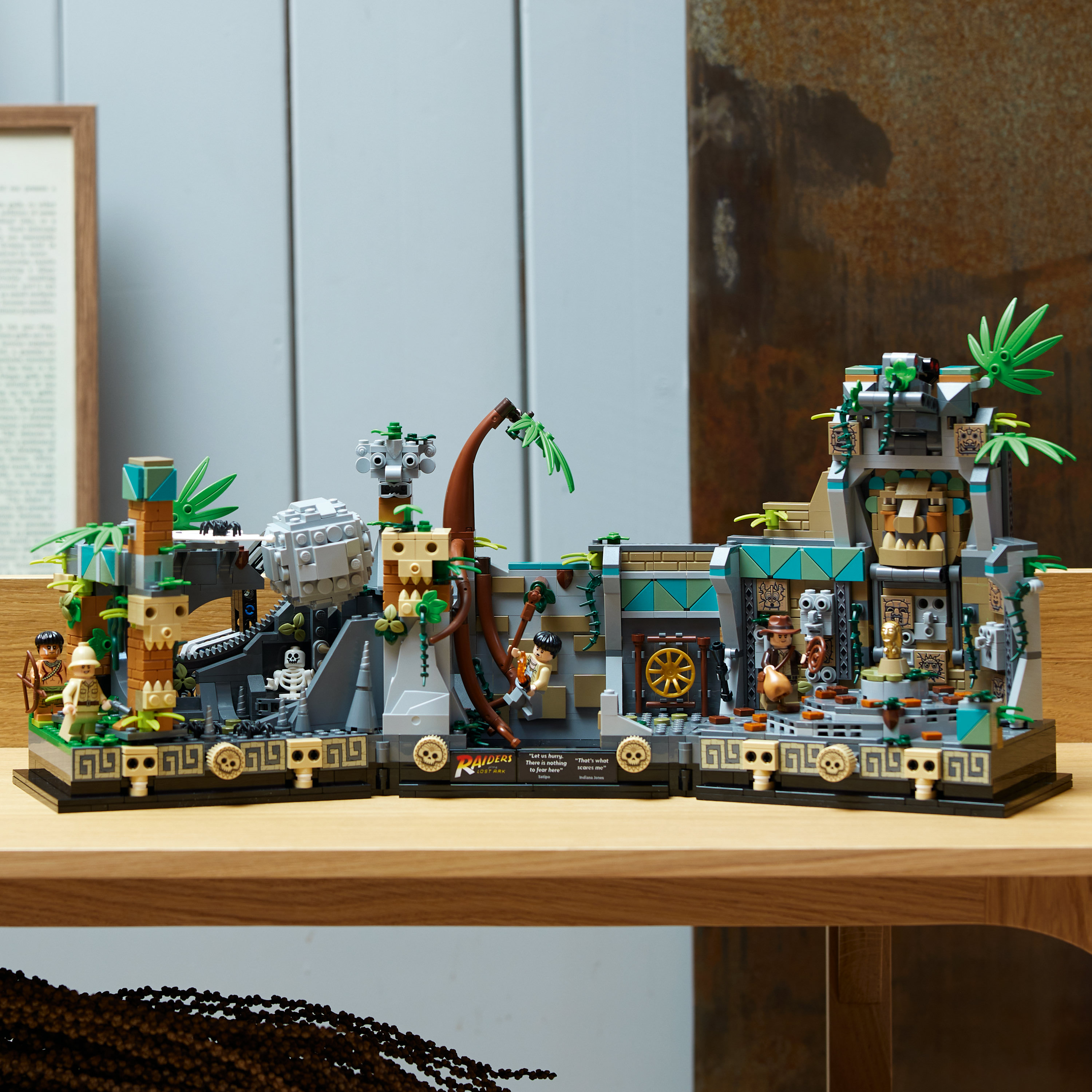 Конструктор LEGO Indiana Jones Храм Золотого Ідола, 1545 деталей (77015) - фото 5