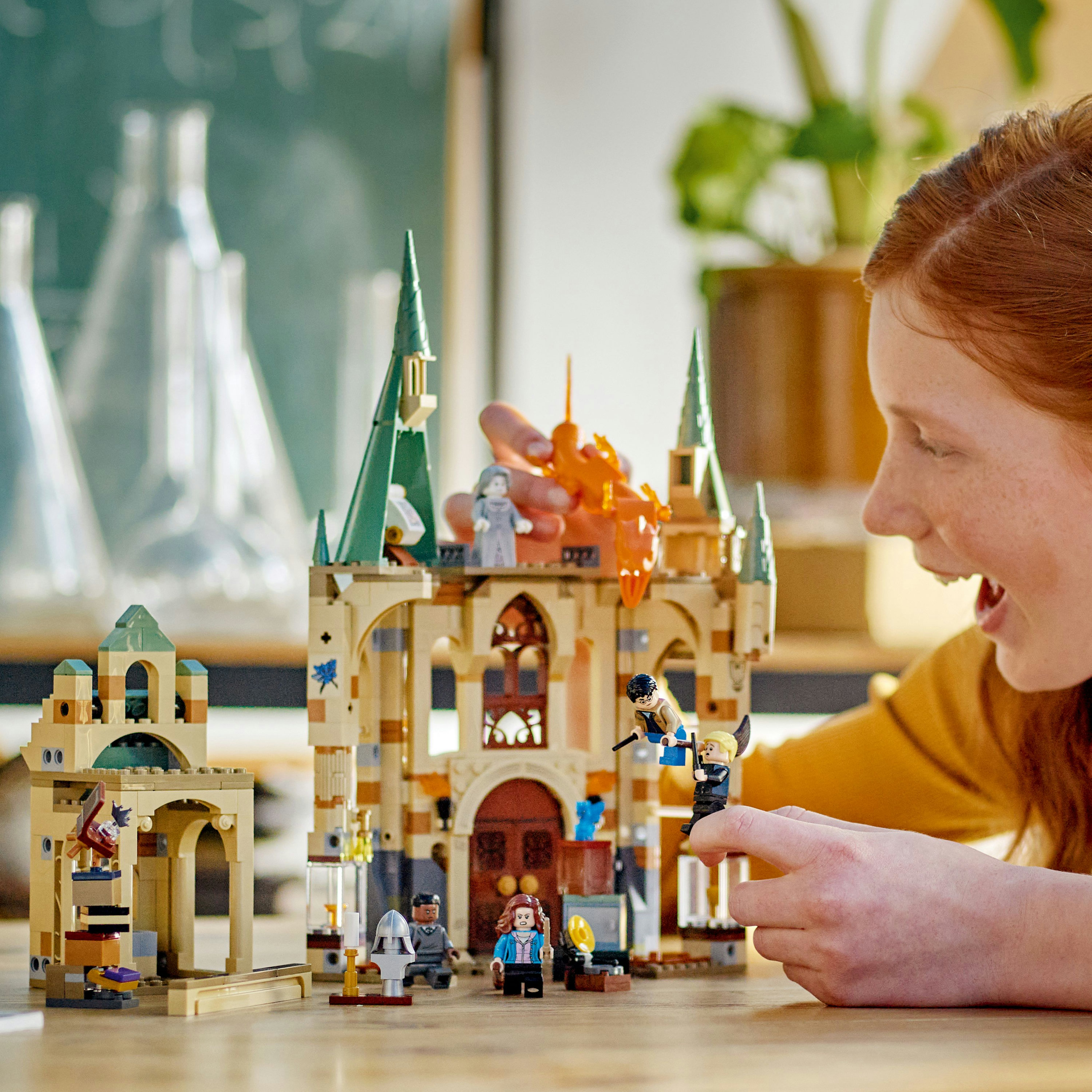 Конструктор LEGO Harry Potter Хогвартс: Комната по требованию, 587 деталей (76413) - фото 4