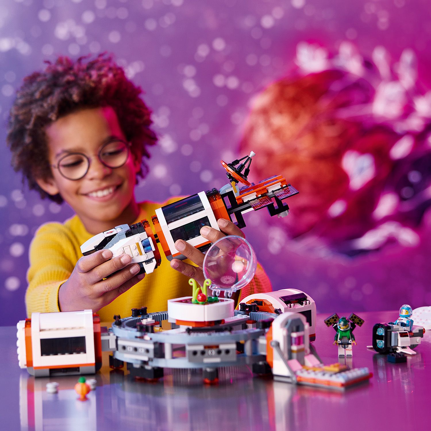 Конструктор LEGO City Модульная космическая станция 1097 детали (60433) - фото 4