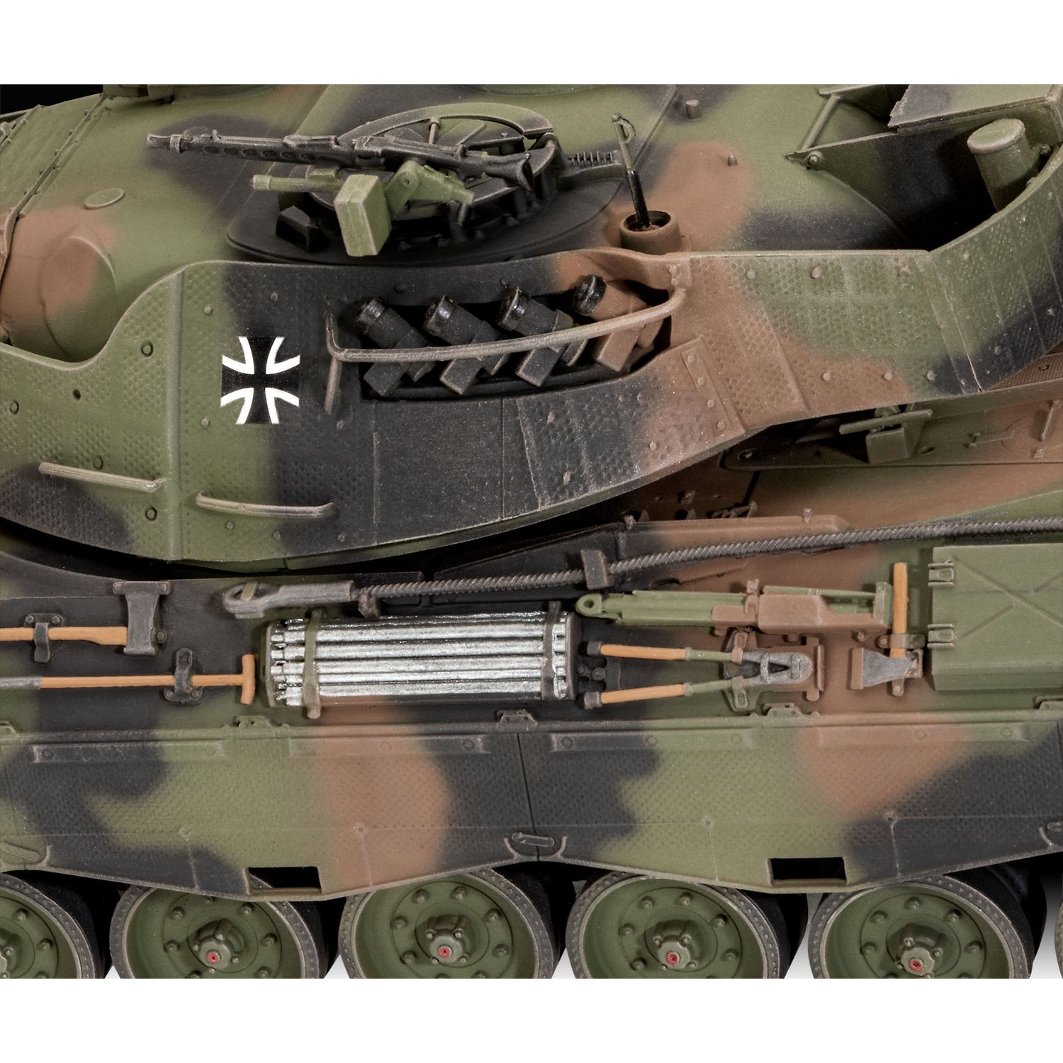Сборная модель Revell Танк Leopard 1A5, уровень 4, масштаб 1:35, 260 деталей (RVL-03320) - фото 6