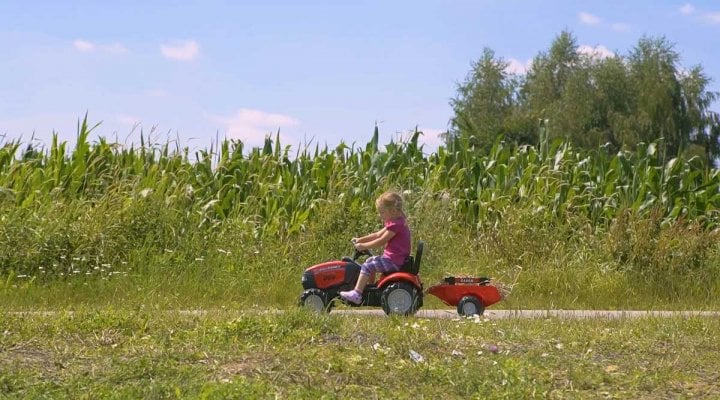 Детский трактор на педалях с прицепом Falk Case Ih 961AM, красный (961B) - фото 2