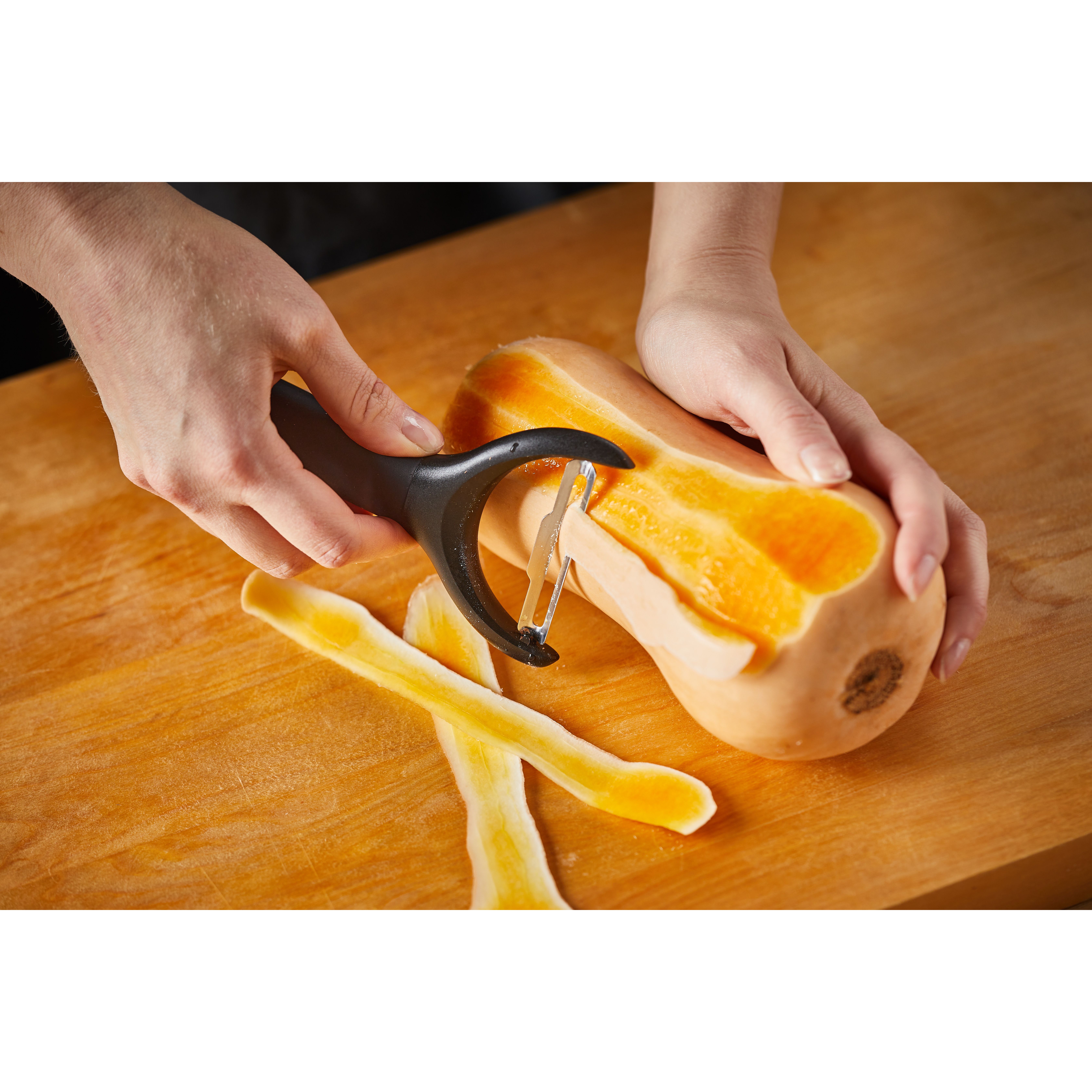 Нож для чистки овощей Fiskars Form с подвижным поперечным лезвием (1016122) - фото 13