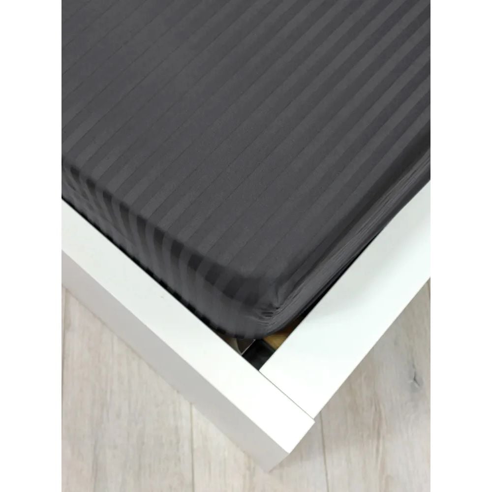 Простыня на резинке LightHouse Sateen Stripe Antracit 200х90 см черная (603708) - фото 8
