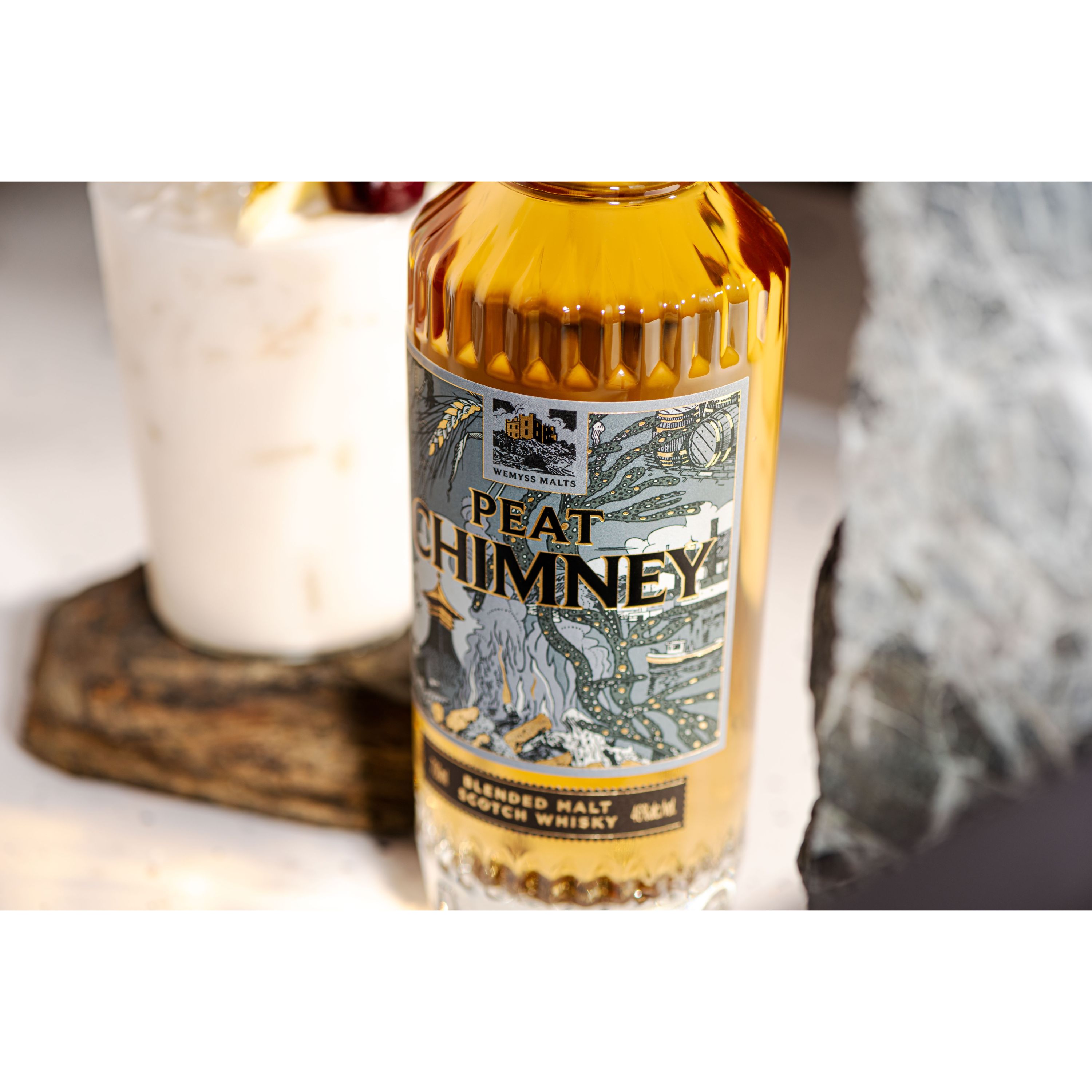 Виски Wemyss Malts Peat Chimney Blended Malt 46% 0.7 л в подарочной упаковке - фото 3