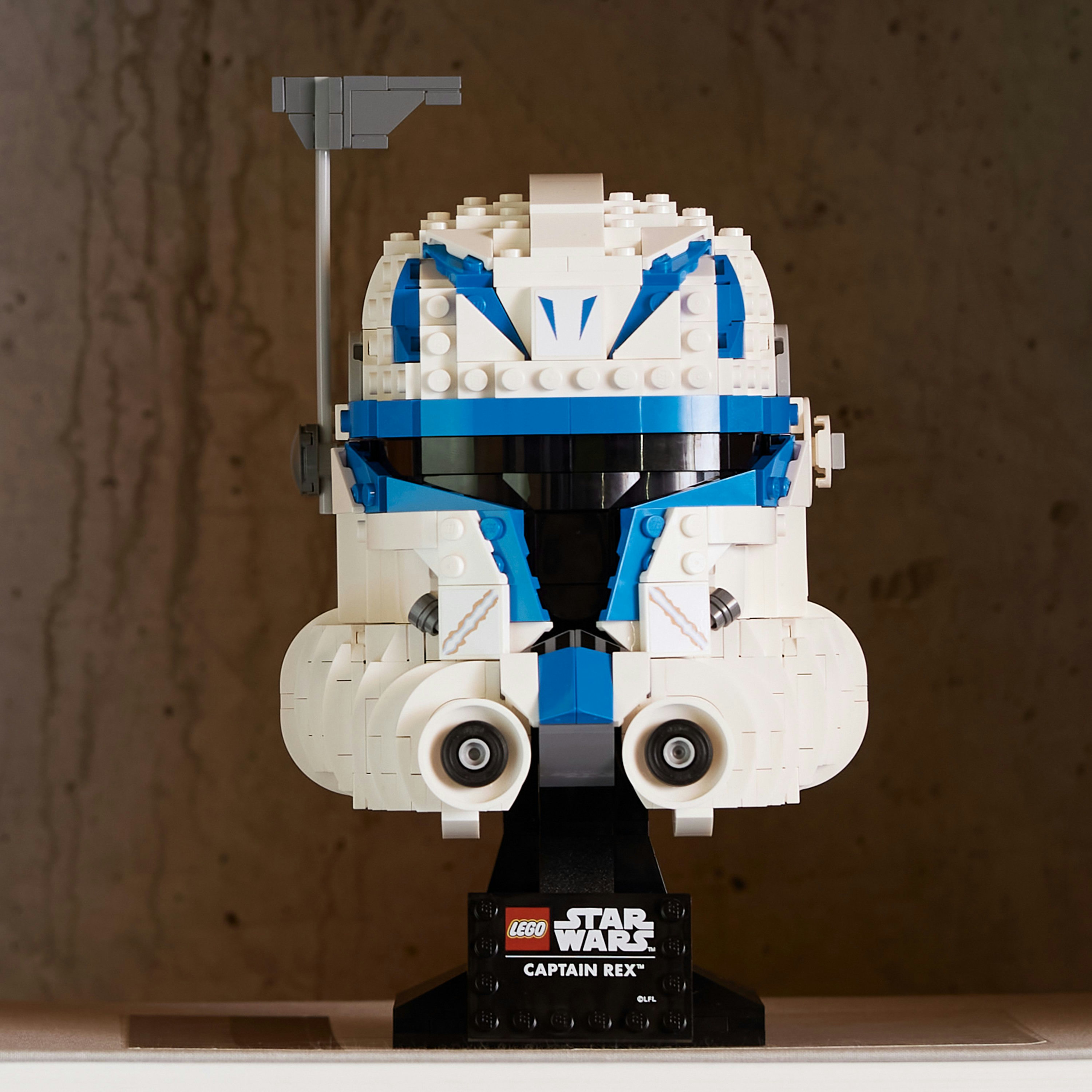 Конструктор LEGO Star Wars Шолом капітана Рекса, 854 деталі (75349) - фото 8