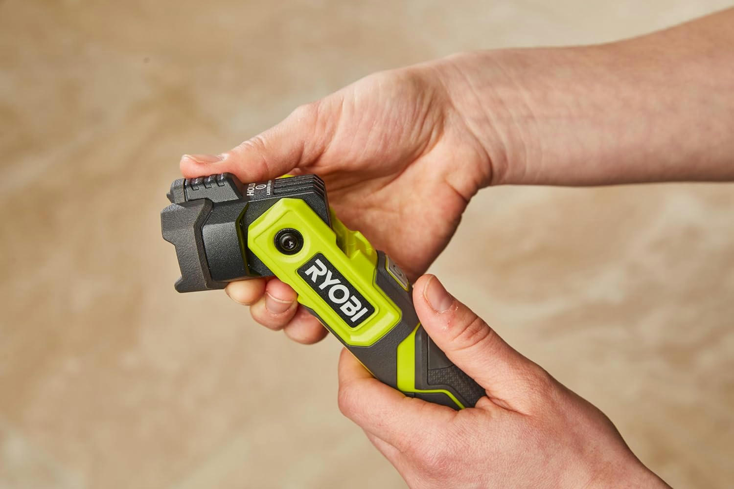 Фонарь Ryobi RLP4-120G, 4V USB Lithium, АКБ 1х2Ah, поворотная головка, магнит (5133006131) - фото 5