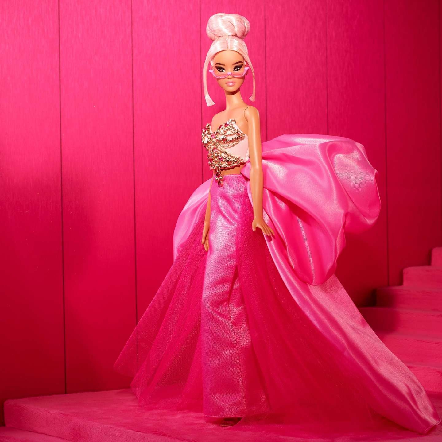 Коллекционная Barbie Розовая коллекция №5 (HJW86) - фото 7