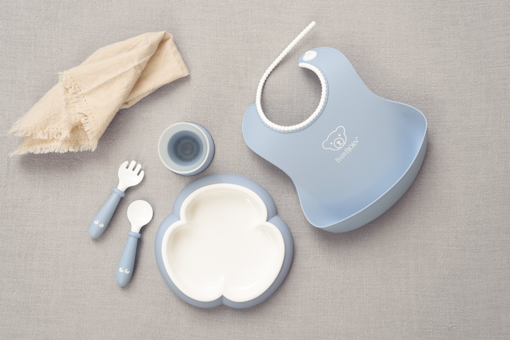 Набір для годування BabyBjörn Baby Dinner Set Powder Blue, 5 приладів, блакитний (070067) - фото 3