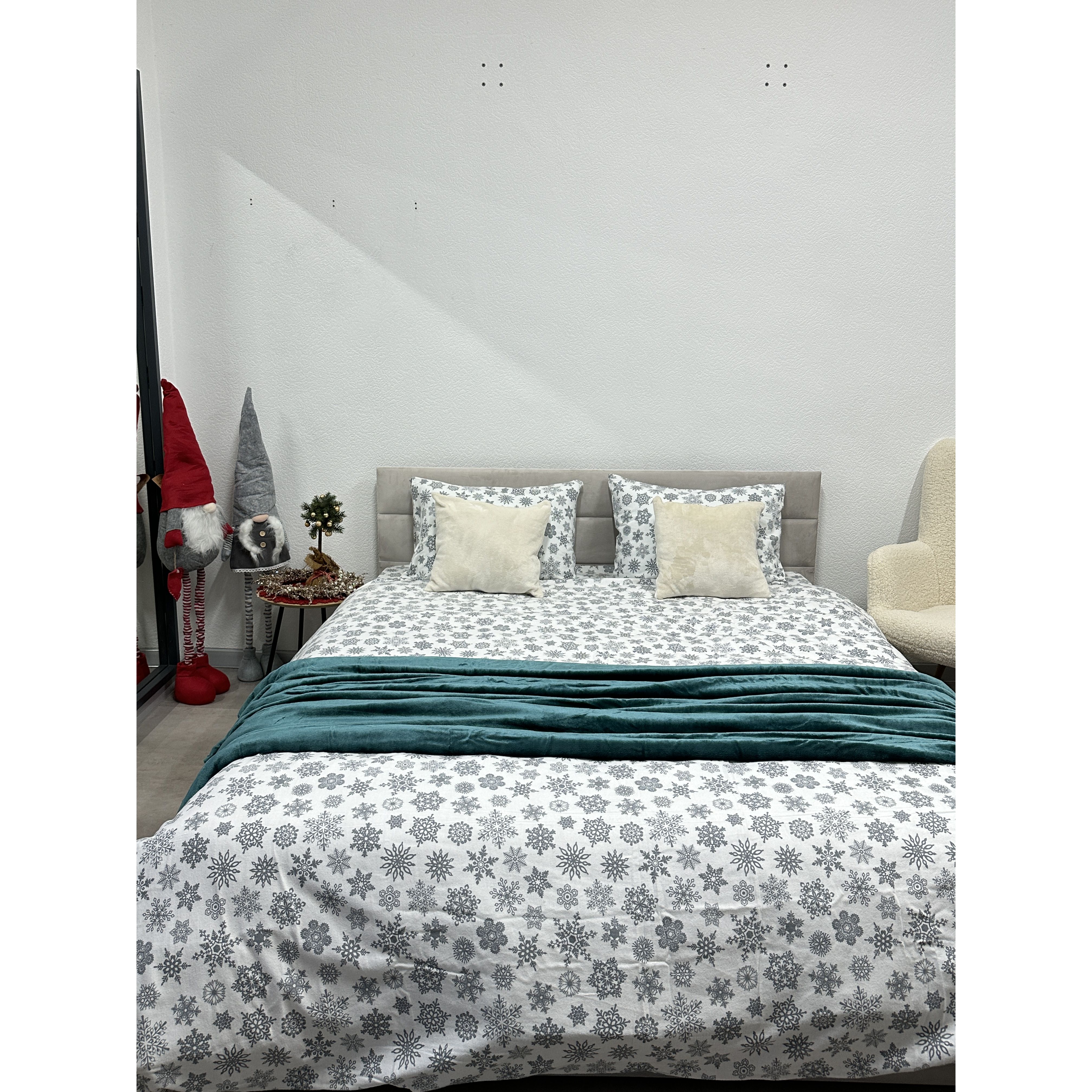 Комплект постельного белья Ecotton семейный 15491 Снежинка на белом (24265) - фото 1