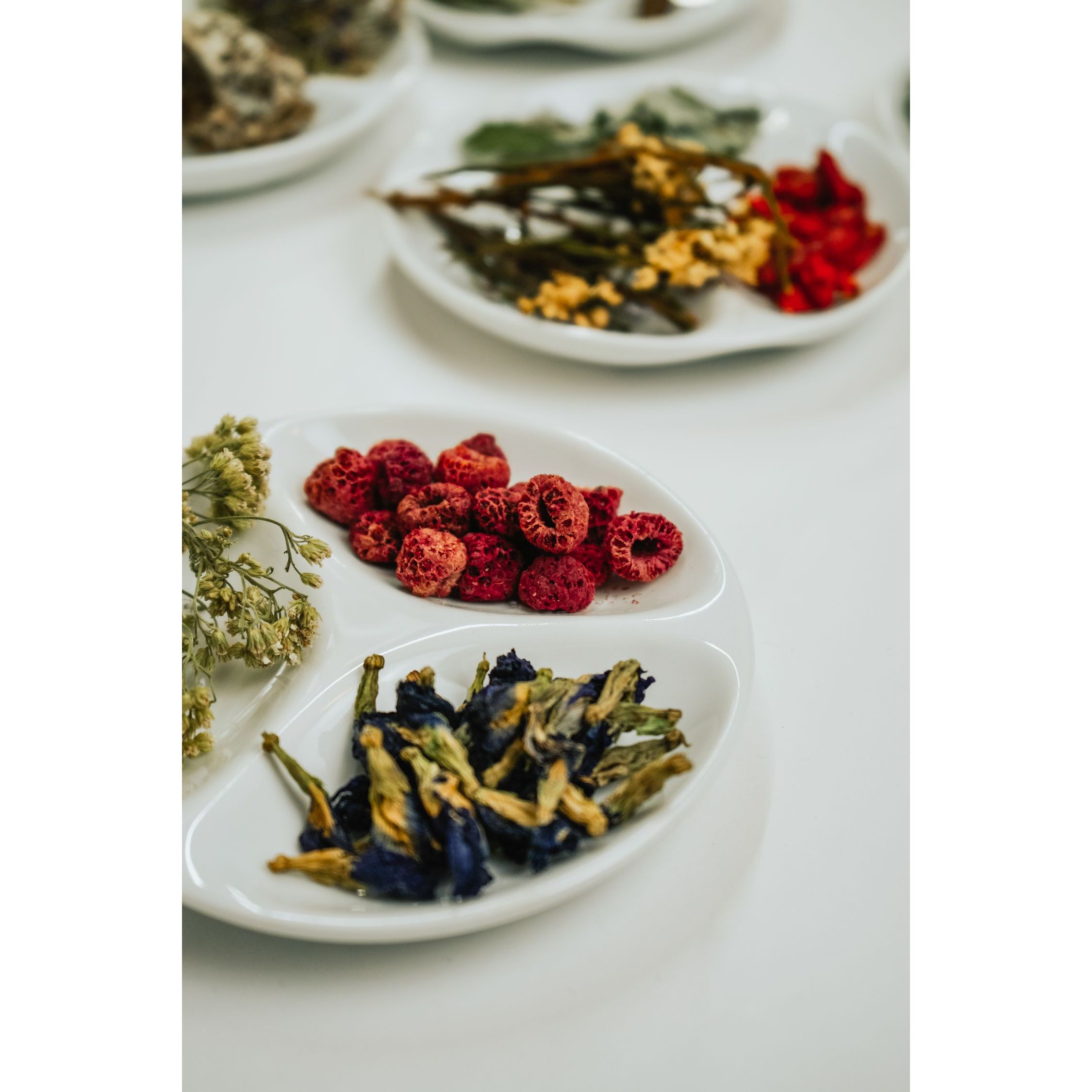 Чай травяной Zhygun Herbs Багряныч с малиной и лемонграссом, 75 г - фото 3
