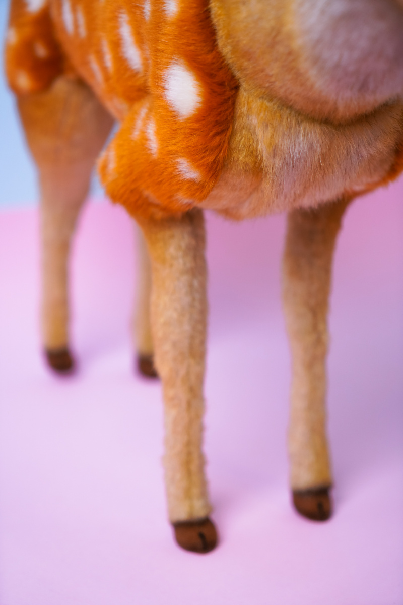 М'яка іграшка Hansa Плямистий олень, 55 см (7803) - фото 5